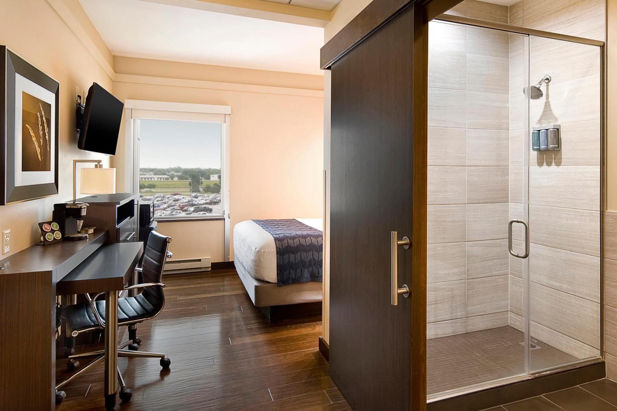 Eco-ficient Queen Room