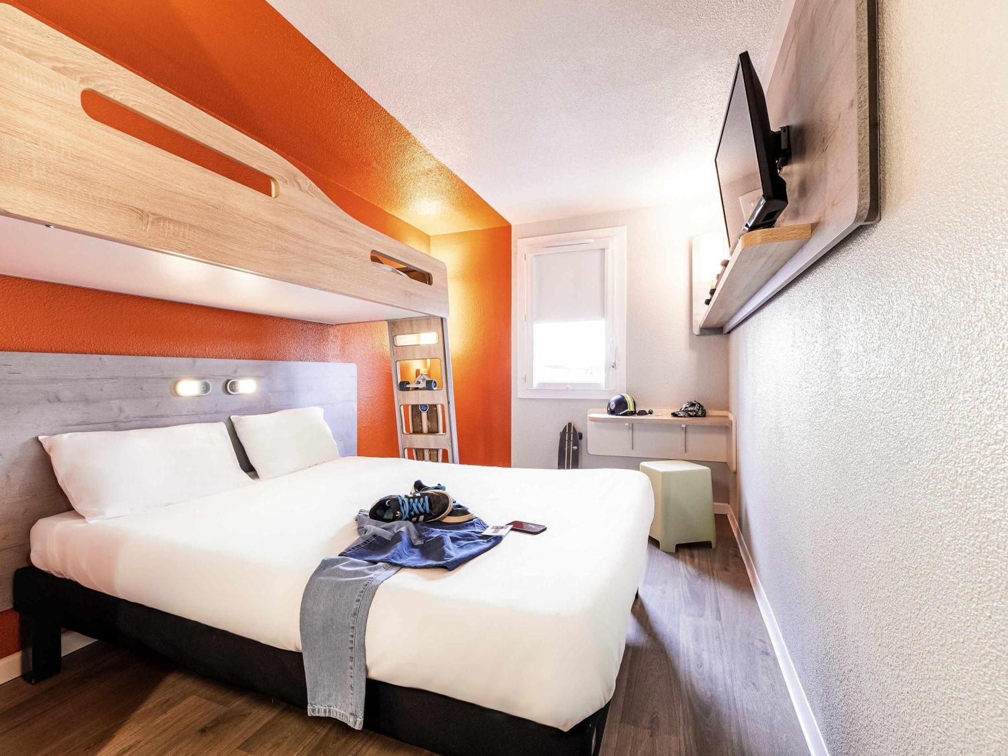 Triple Room One Double Bed One Bunk Bed
