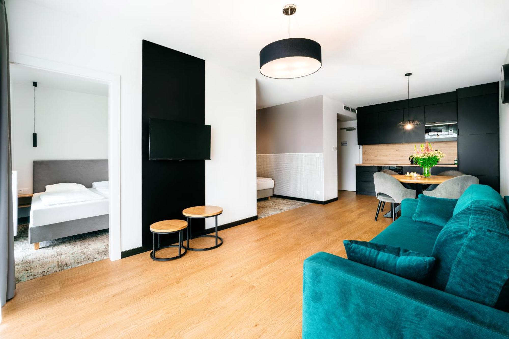Deluxe Apartment in building A/C/D