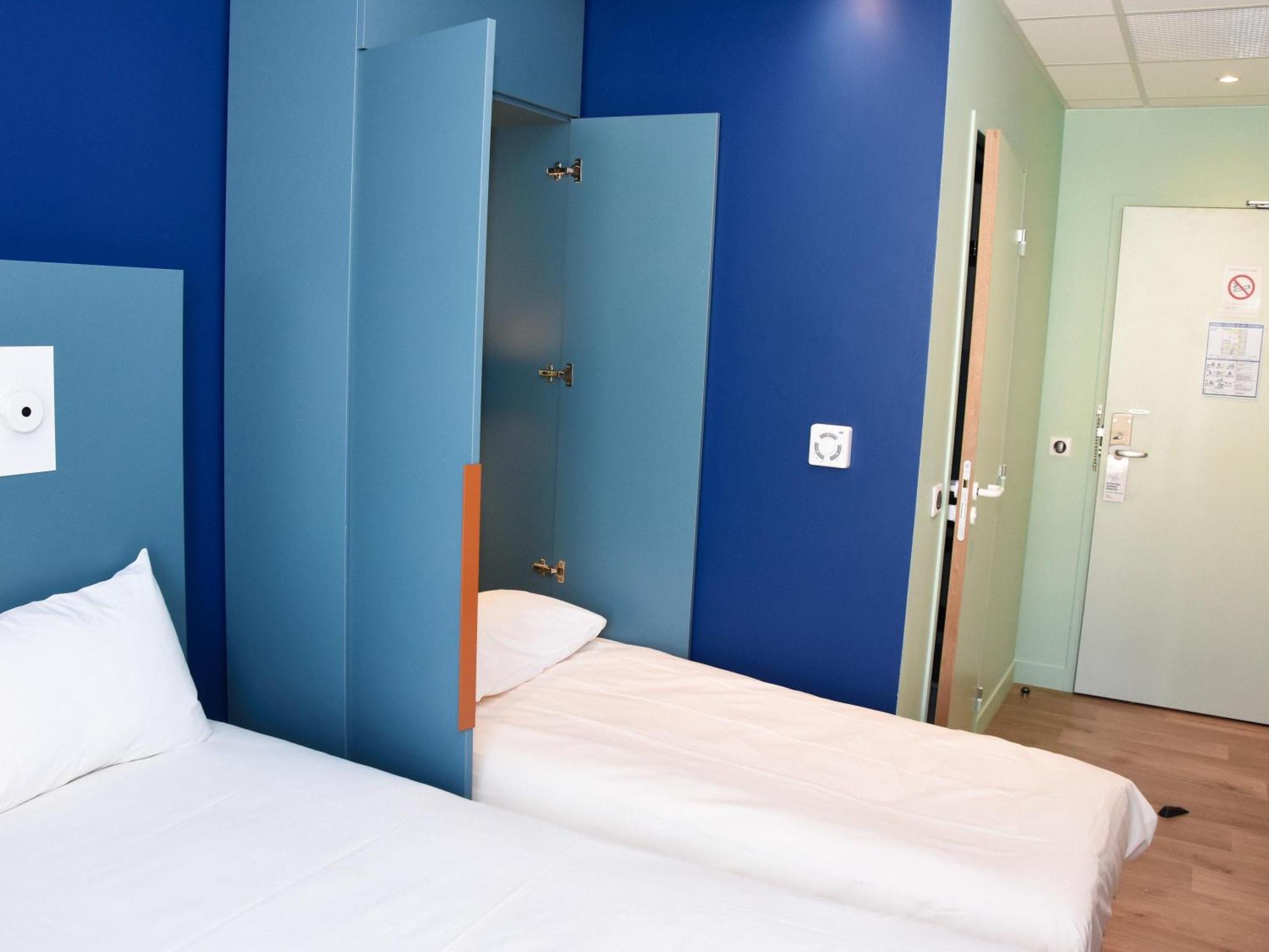 Double Room Folding Bed