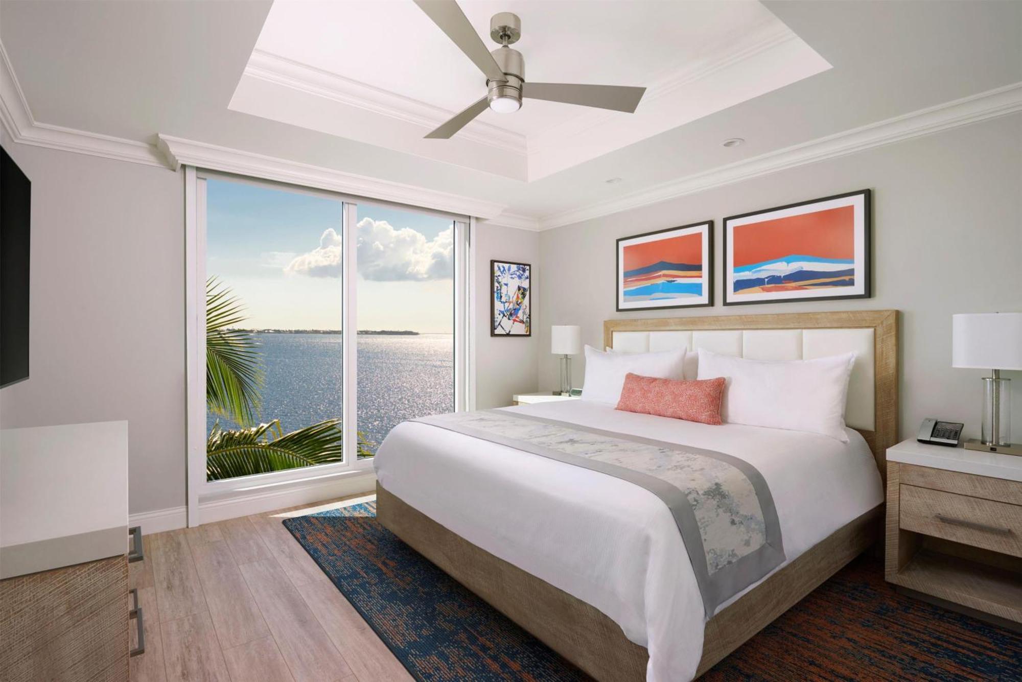 One-Bedroom King Suite Harbor View,1705266704:JPEG