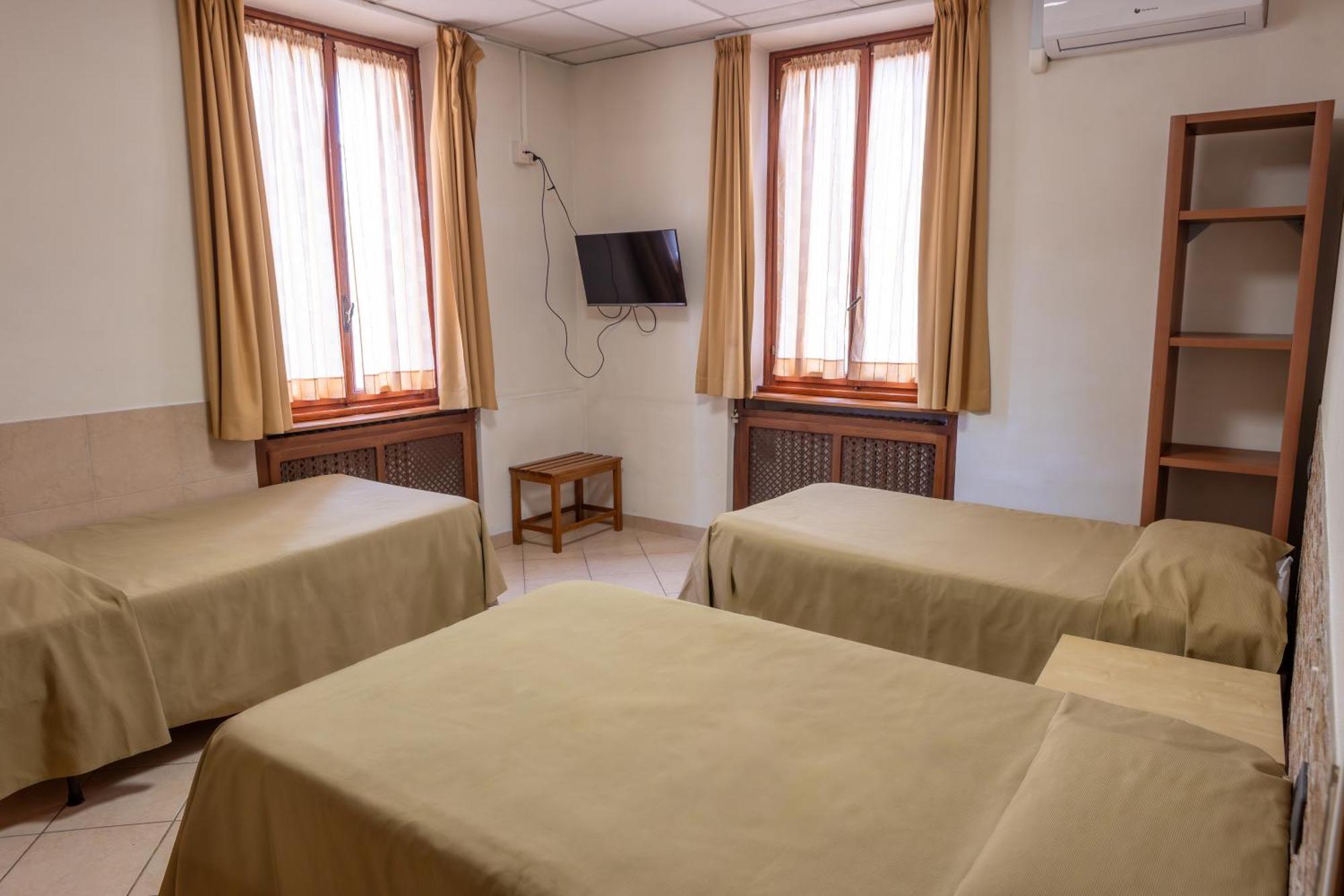 Standard Triple Room,1705533926:JPEG
