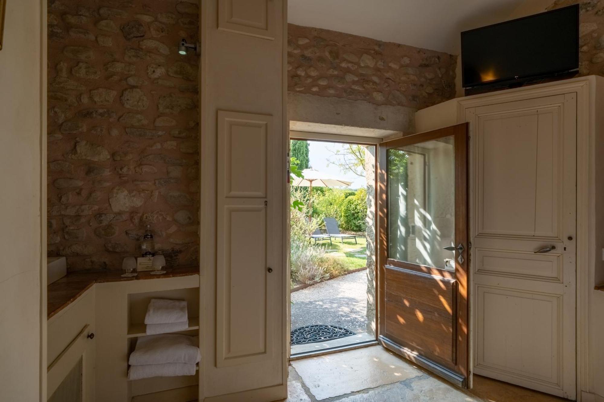 Pavillon des Amoureux Double Room