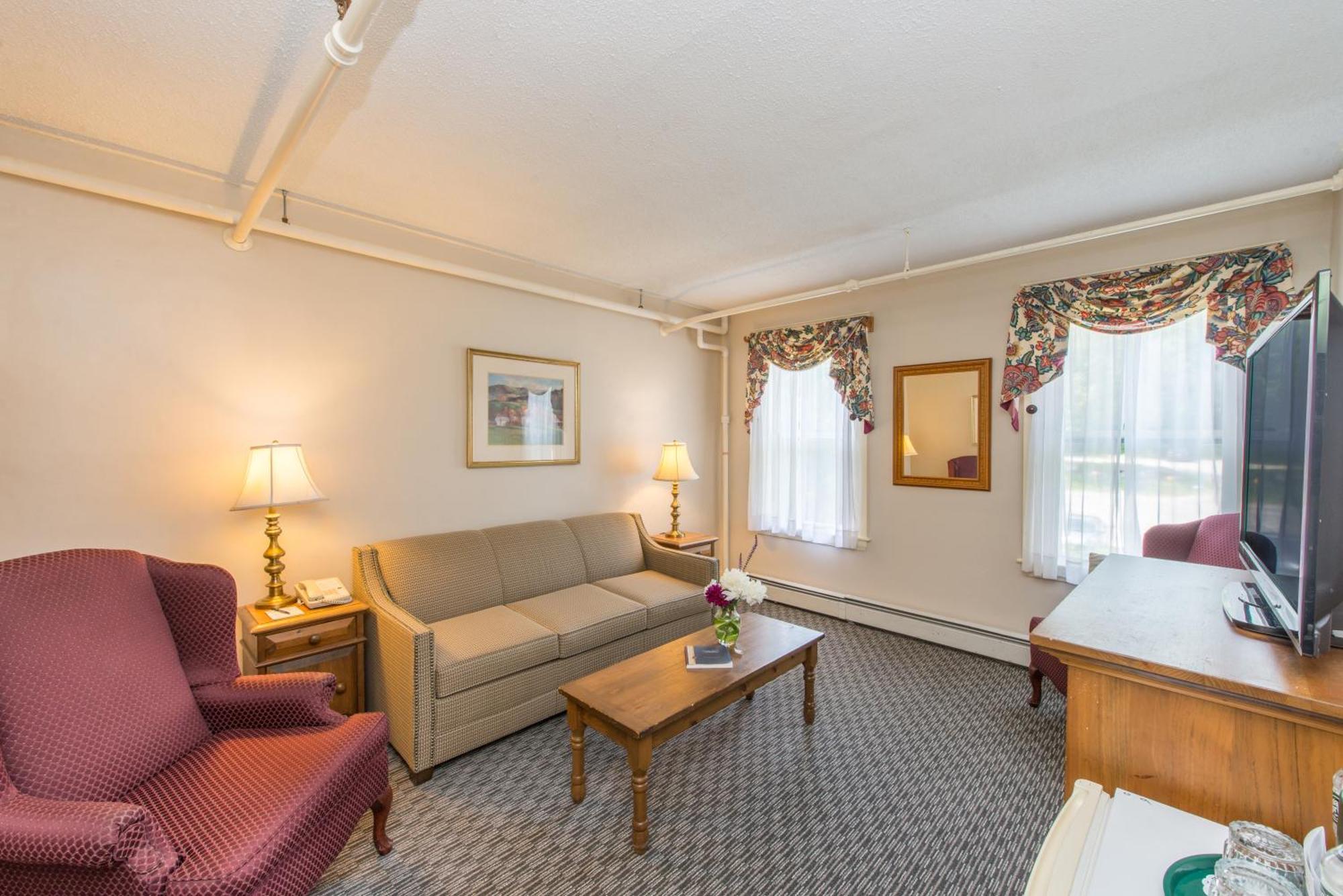 Mountain View Suite Two Room