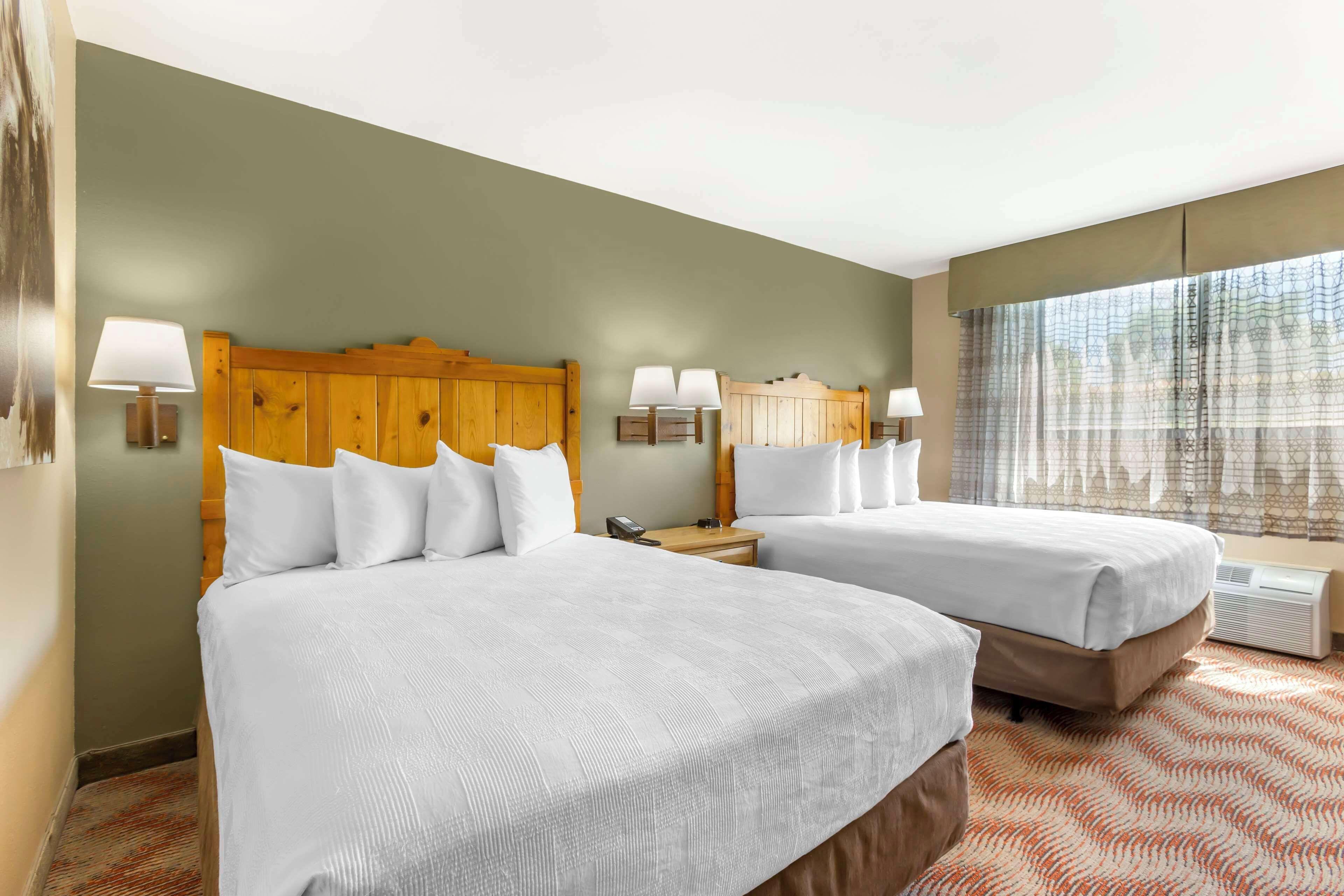 Queen Room Two Queen Beds Non-Smoking