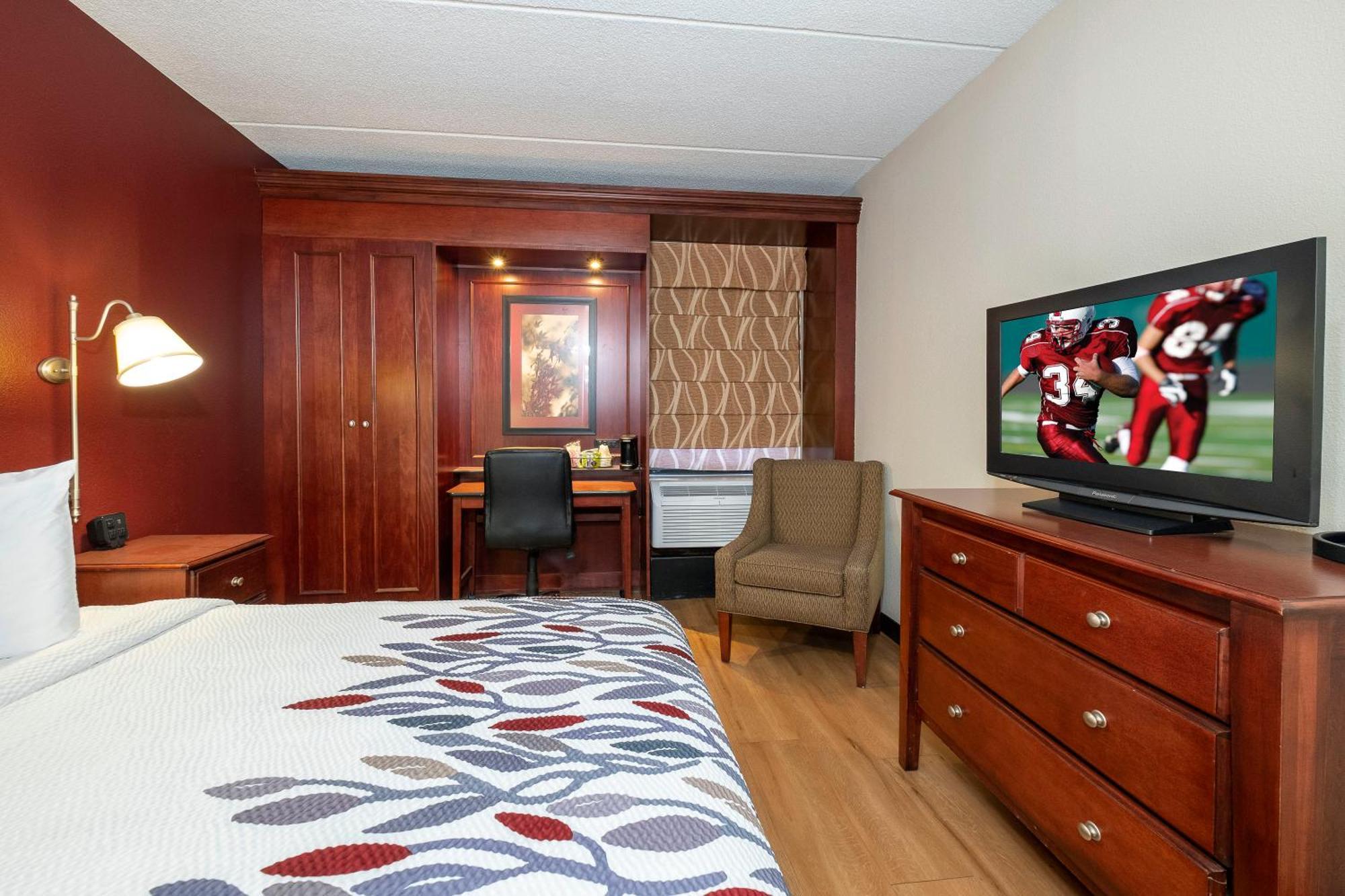 Superior King Room Smoke