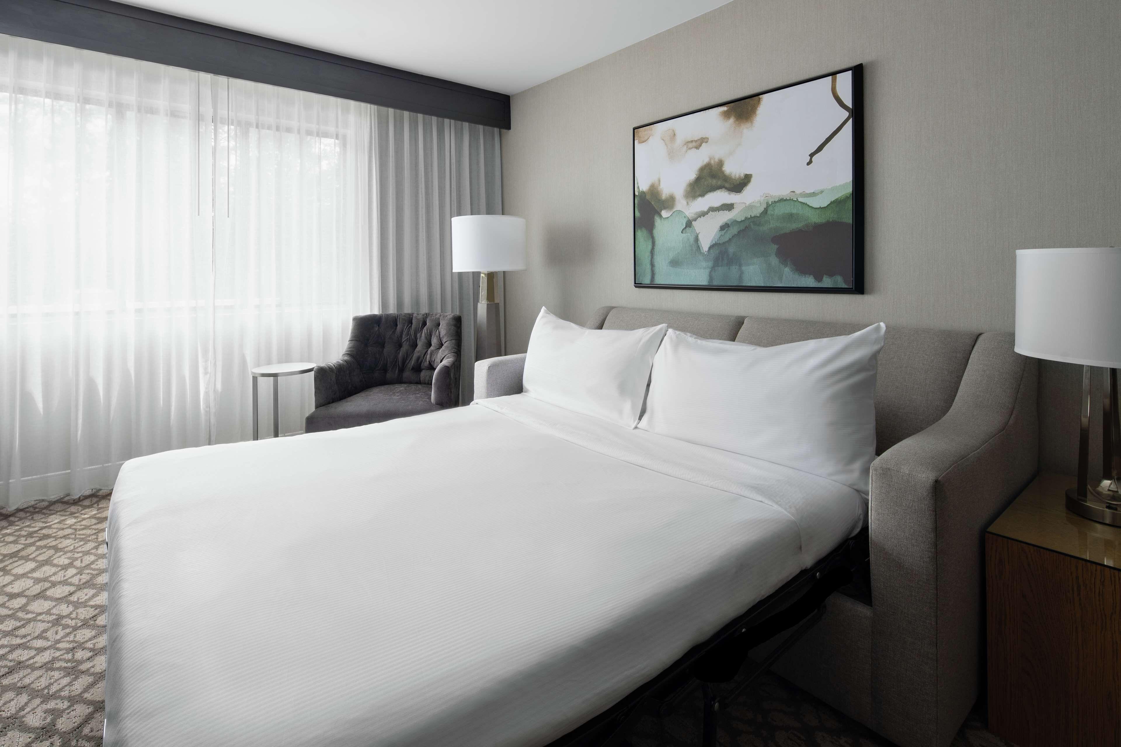 One-Bedroom Suite Two Queen Beds Wet Bar