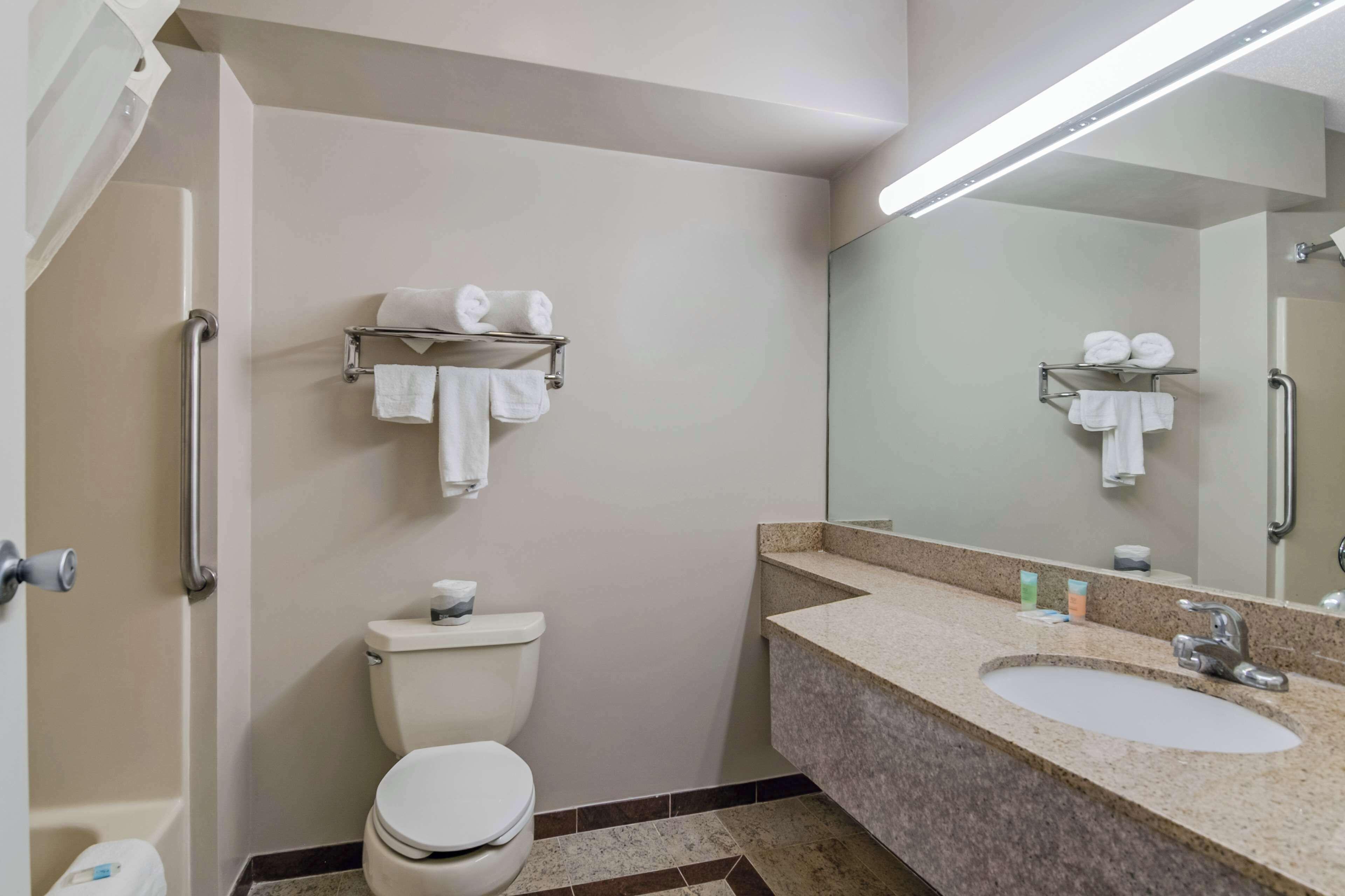 Deluxe Family Suite