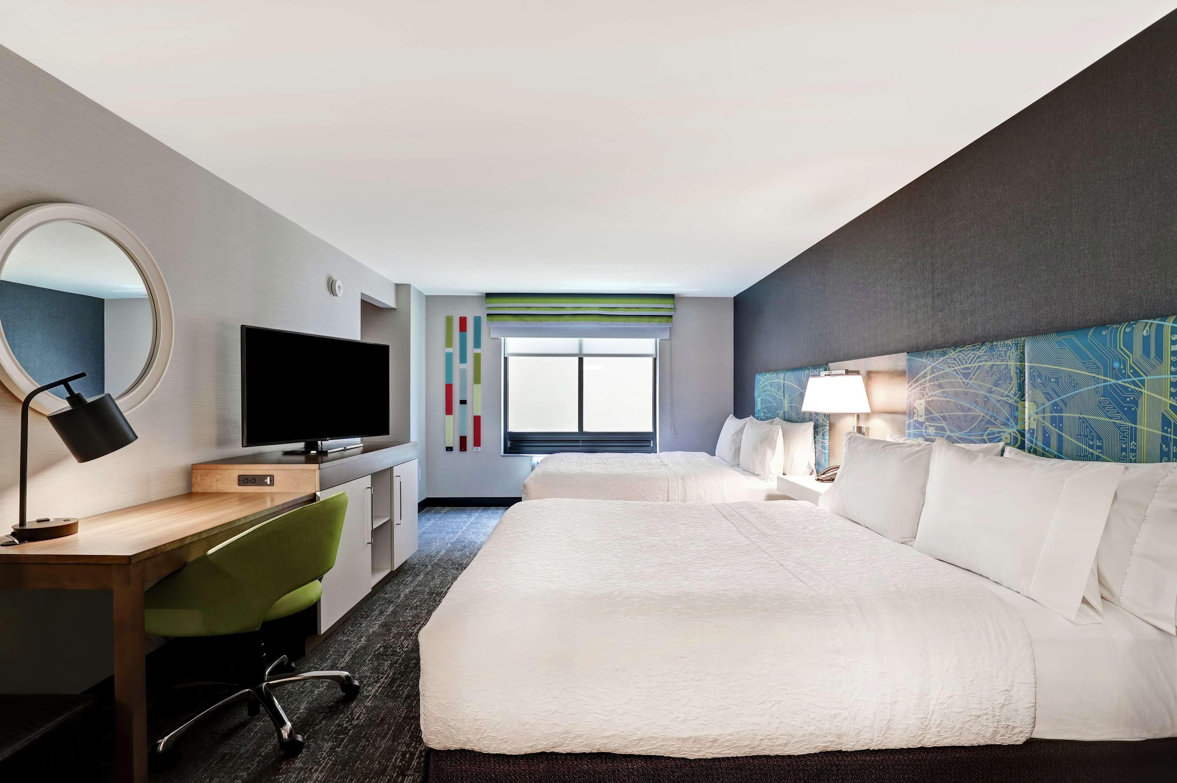 Queen Room Two Queen Beds