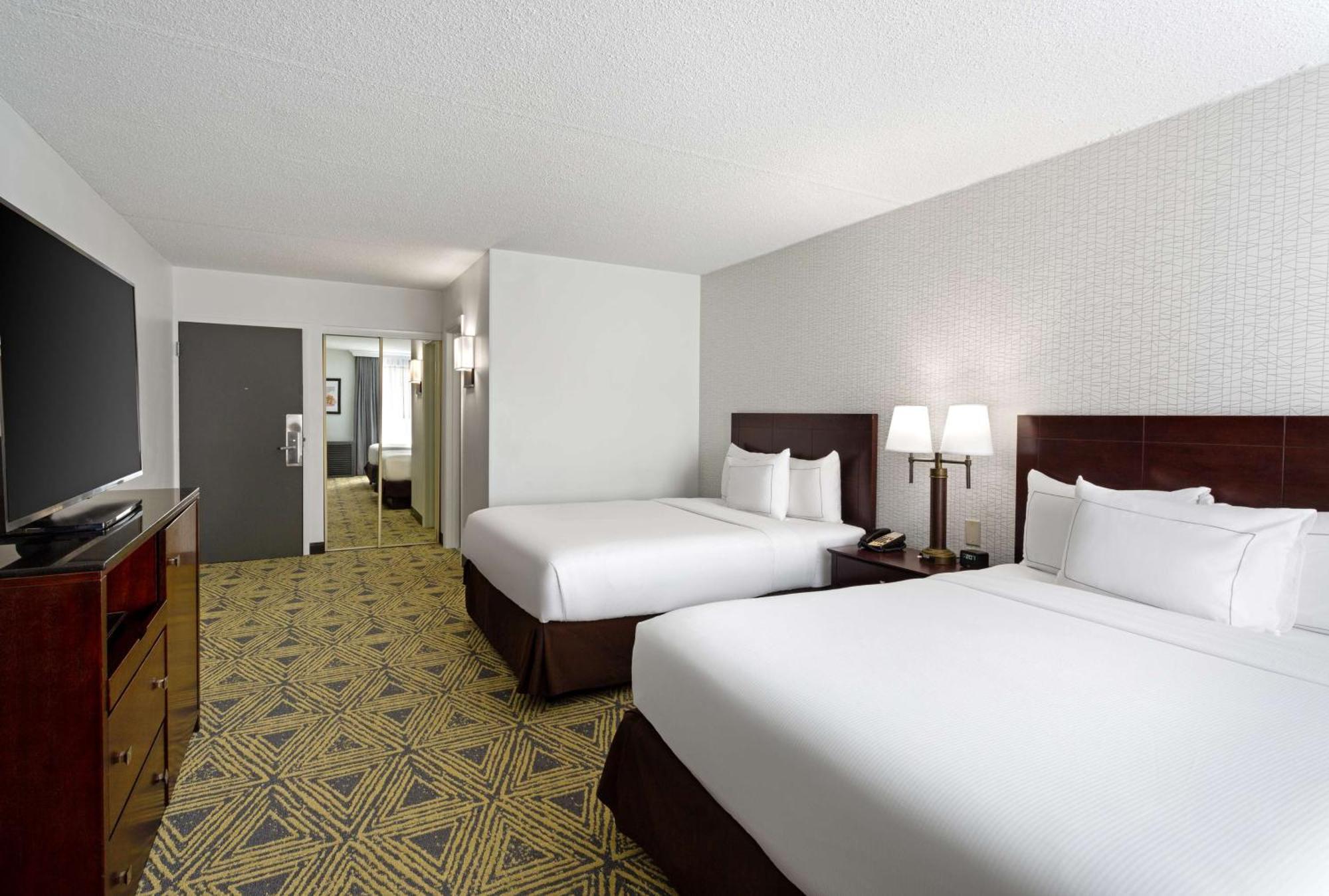 Queen Room Two Queen Beds Non-Smoking