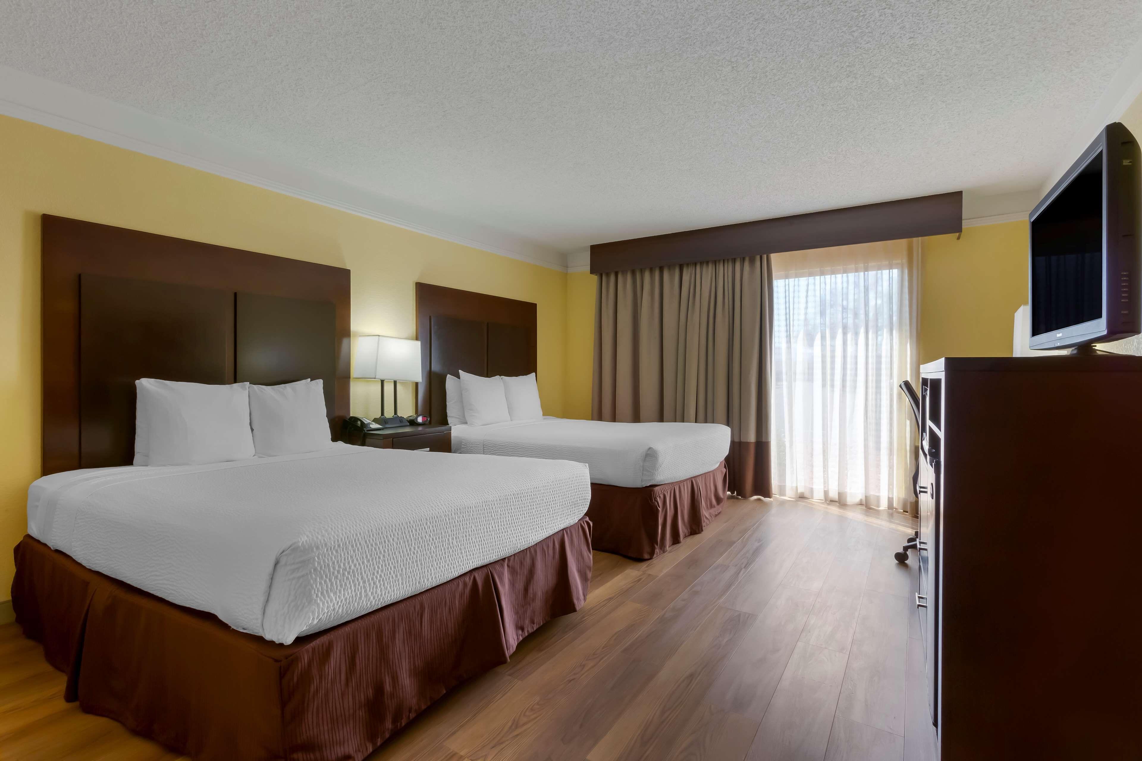 Queen Room Two Queen Beds