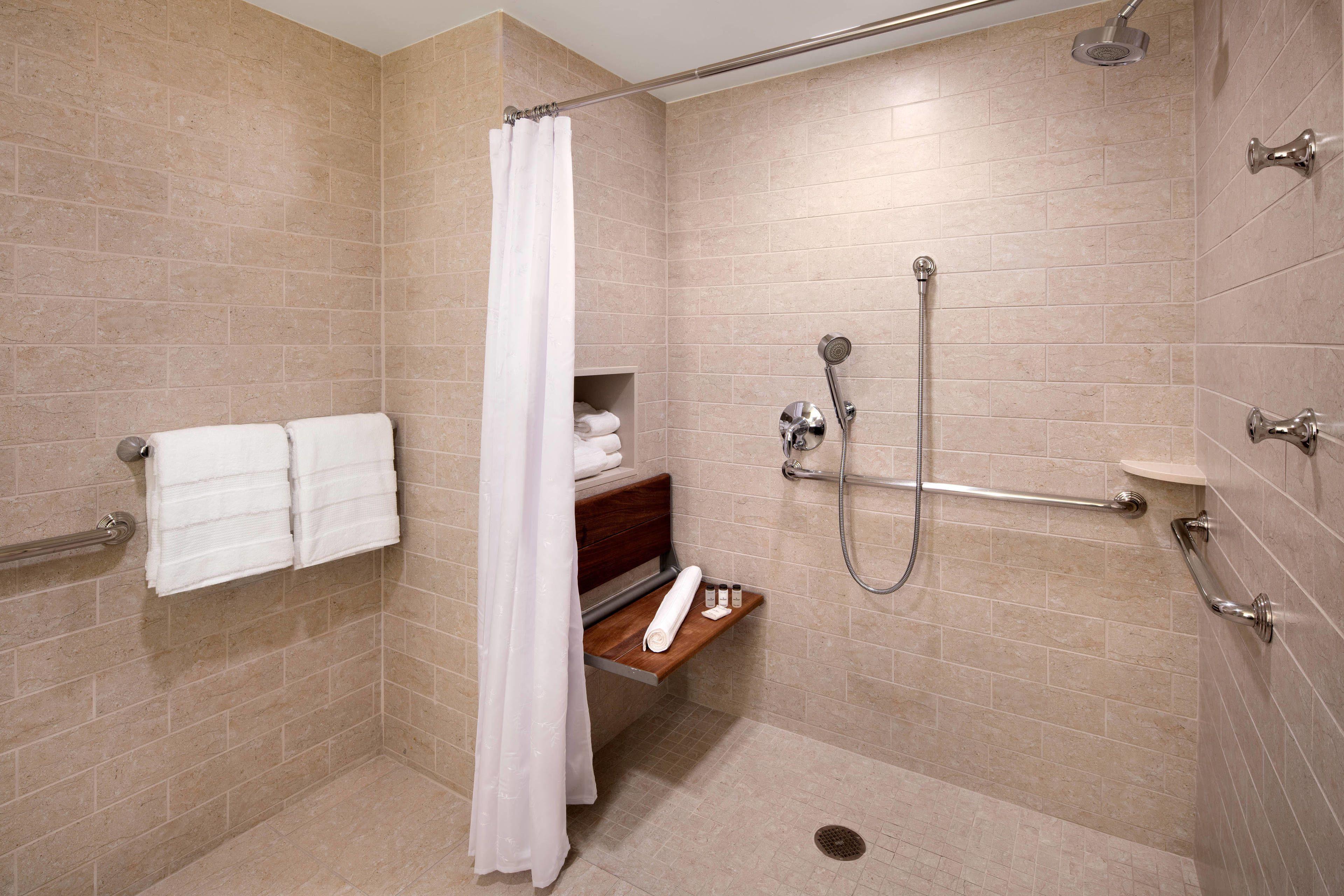 Deluxe Guest room 1 King