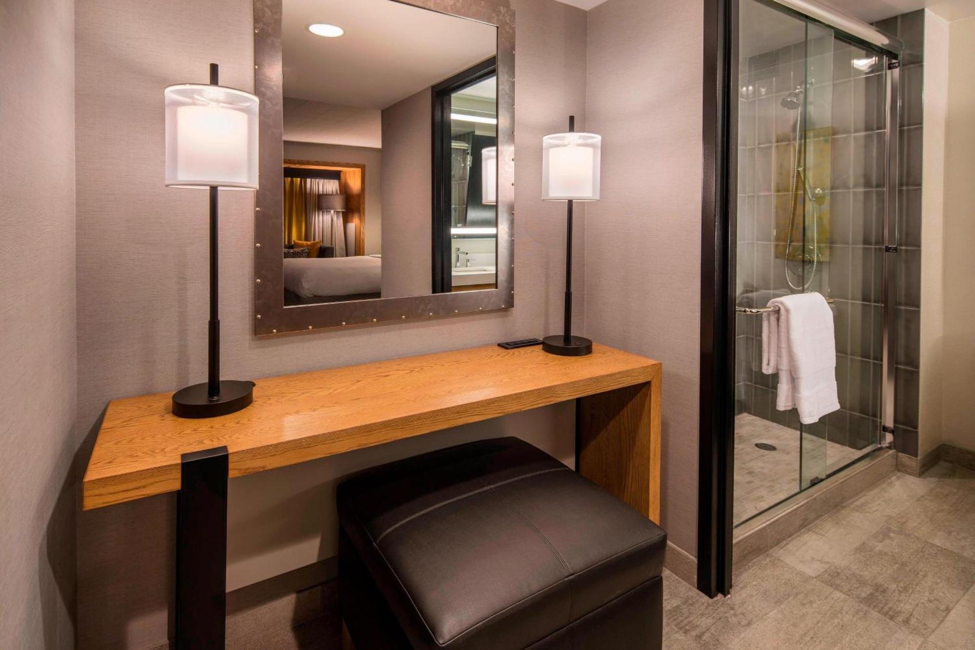King Room Hearing Accessible
