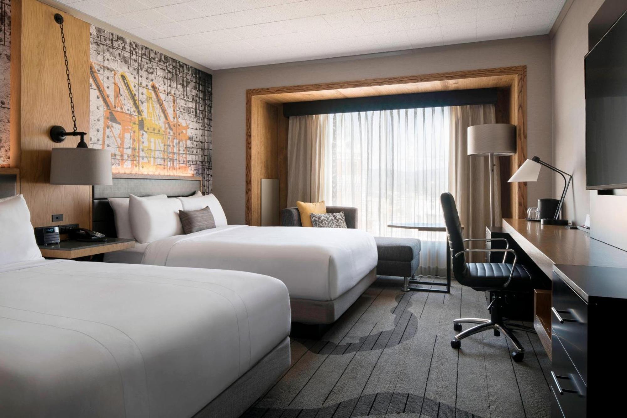 Queen Room Two Queen Beds Hearing Accessible