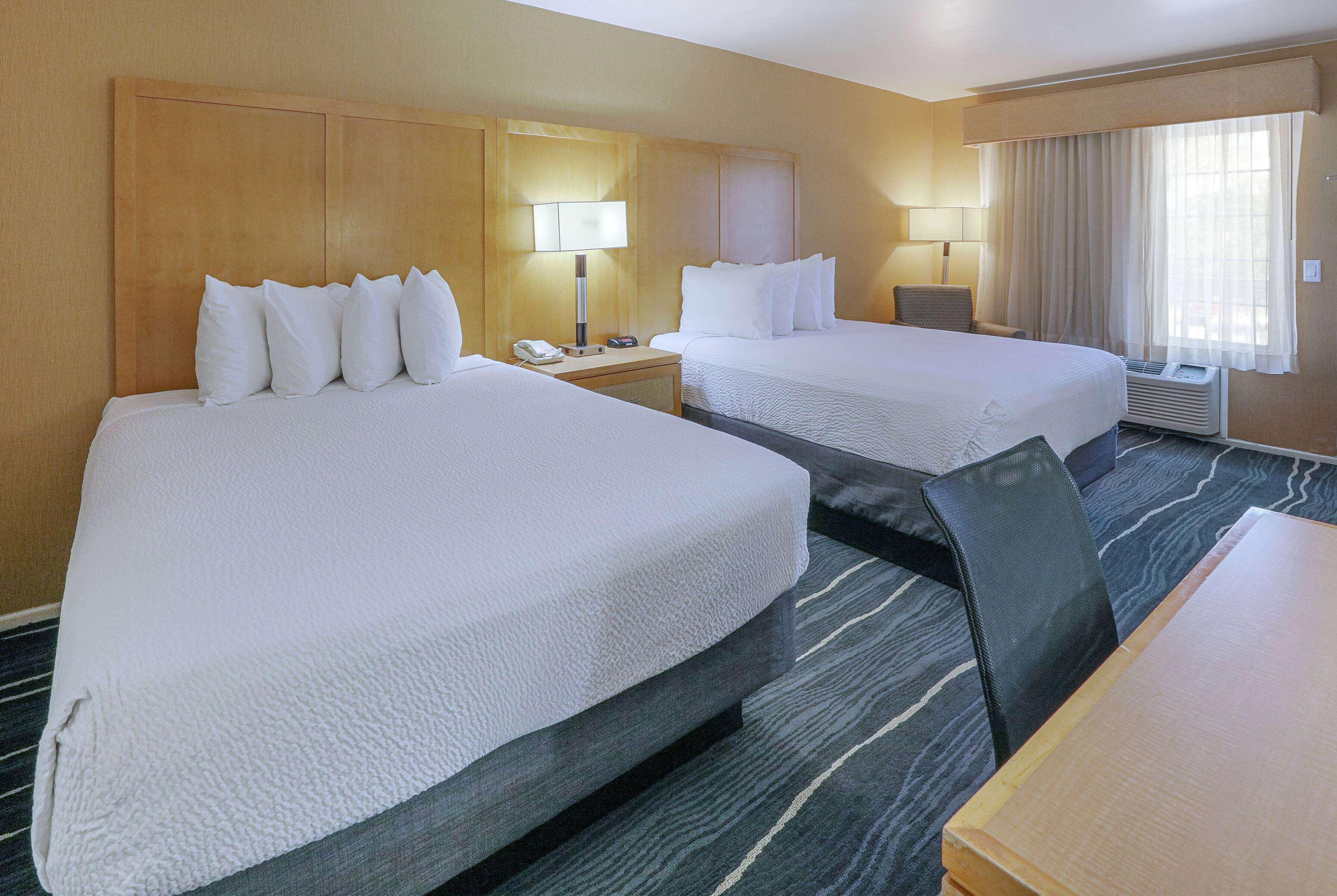 Queen Room Two Queen Beds Non-Smoking