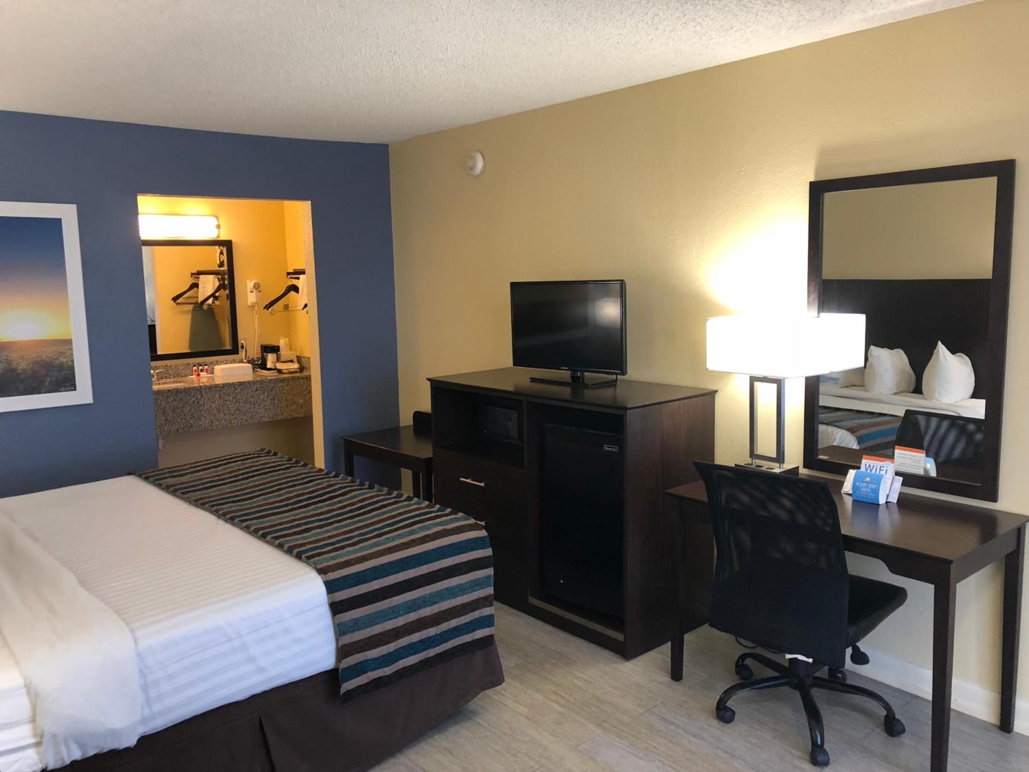King Room First Floor or Non-Smoking