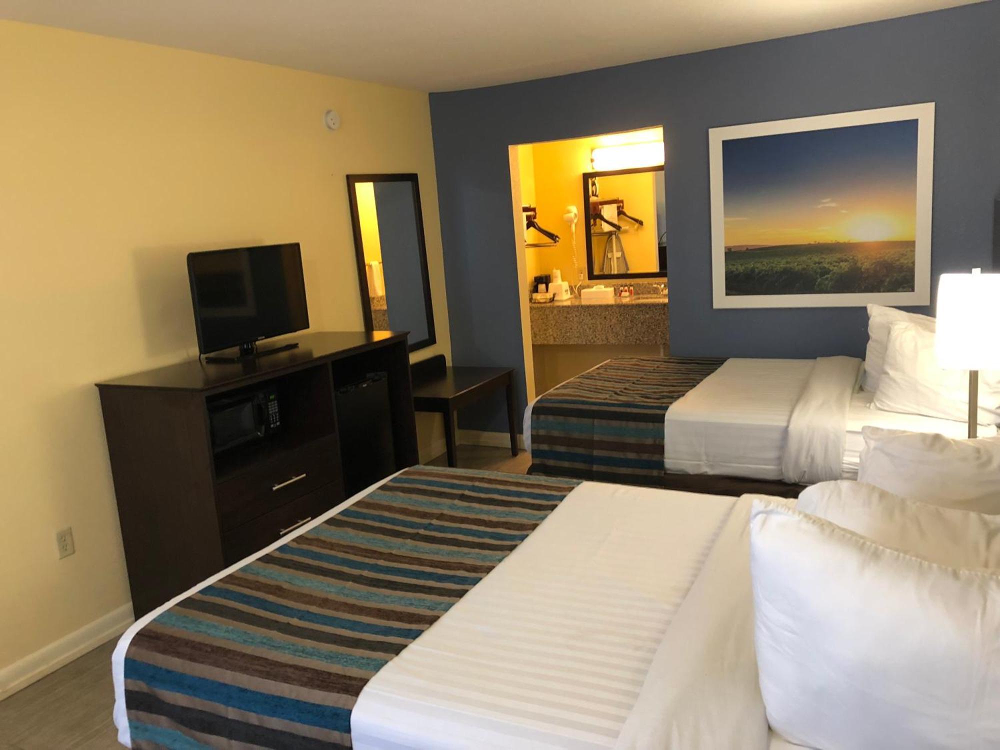 Double Room Two Double Beds First Floor or Smoking