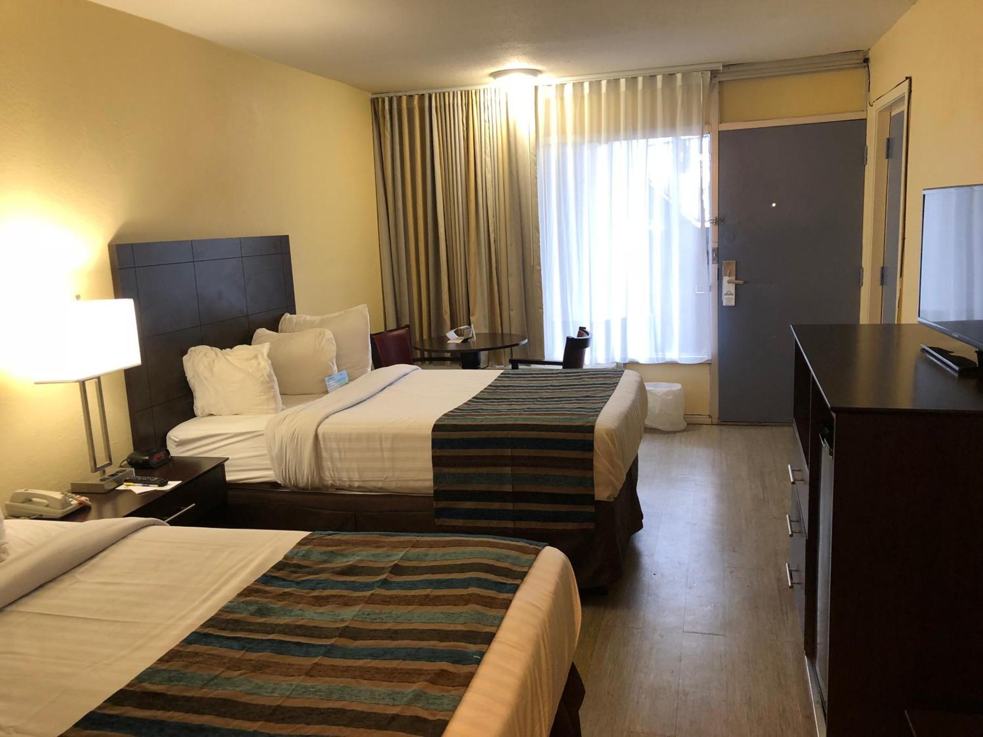 Double Room Two Double Beds First Floor or Smoking
