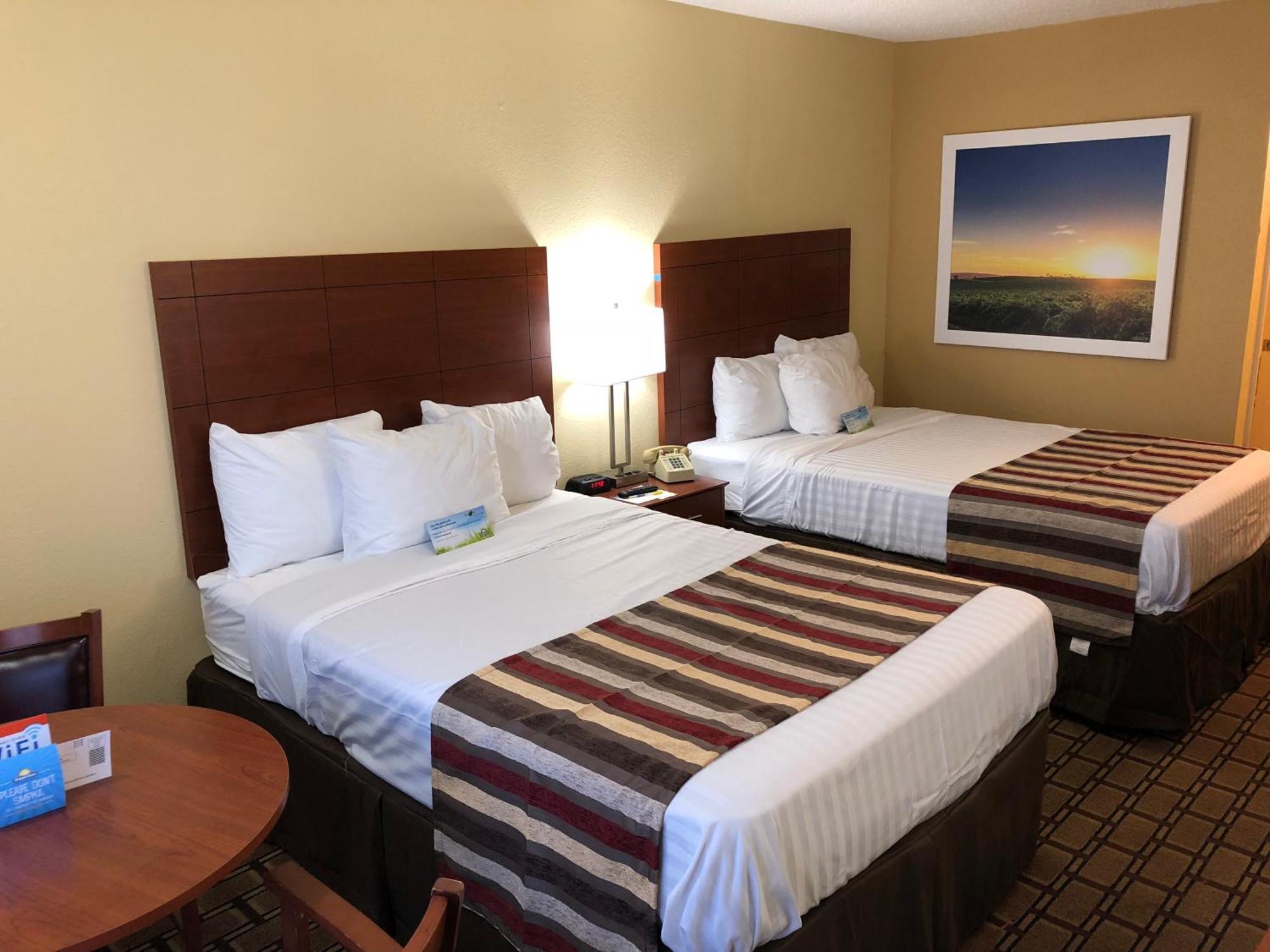 Double Room Two Double Beds First Floor or Smoking