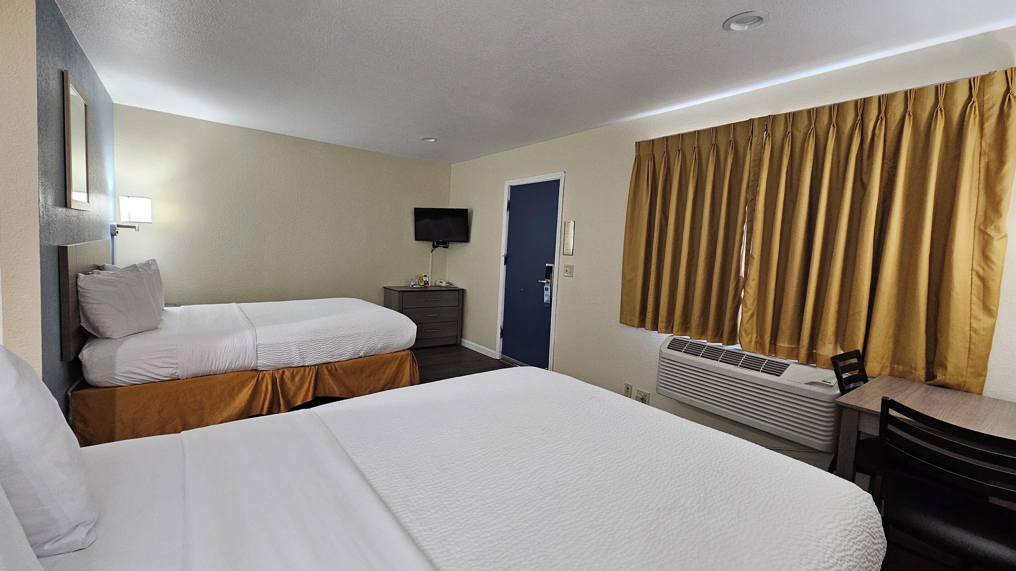 Queen Room with Two Queen Beds - Non-Smoking
