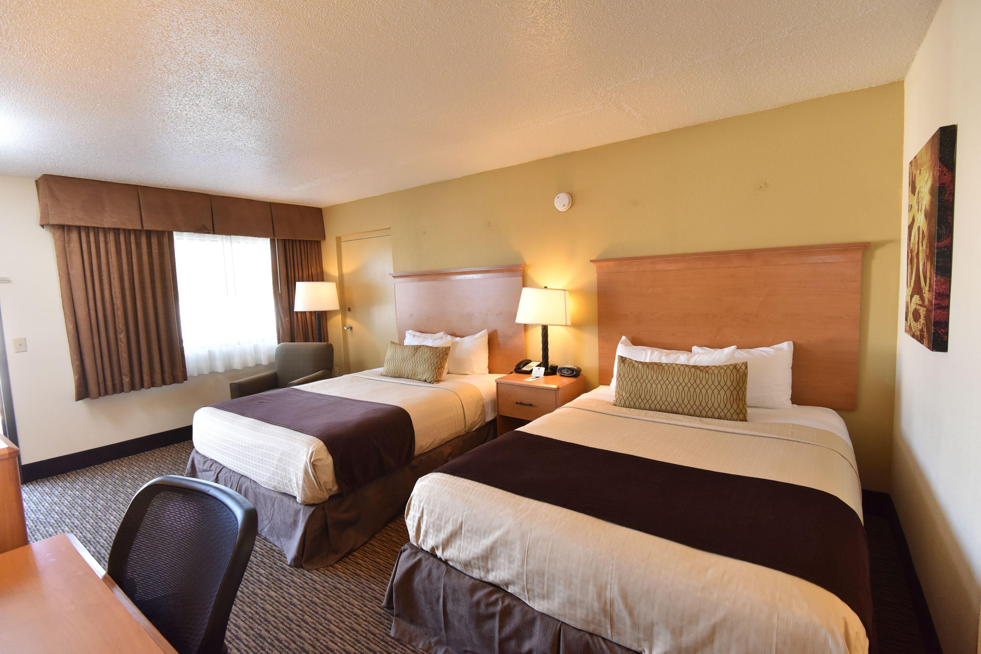 Double Room Two Double Beds Bath Tub Mobility Accessible or Non-Smoking