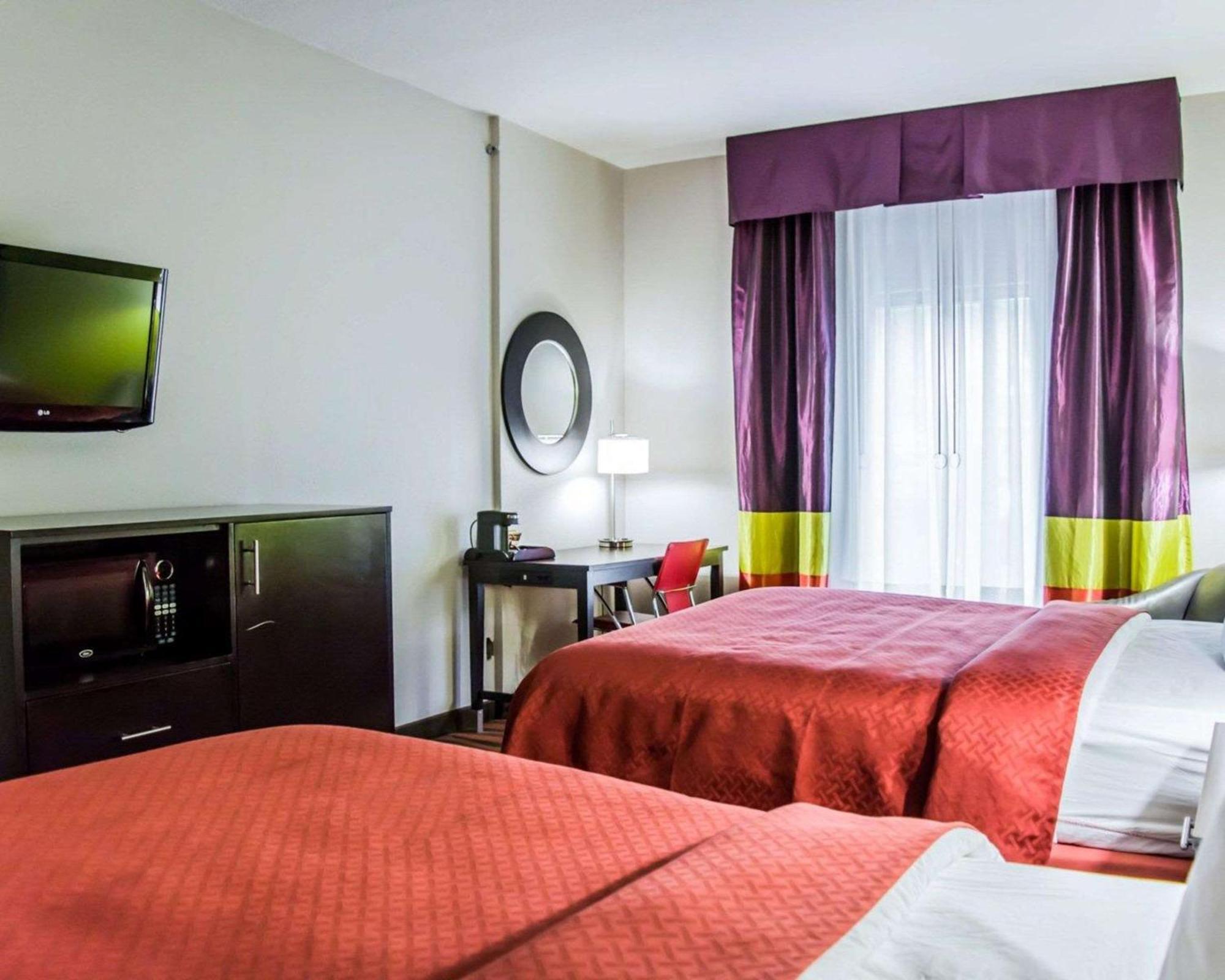 Queen Room Two Queen Beds Non-Smoking