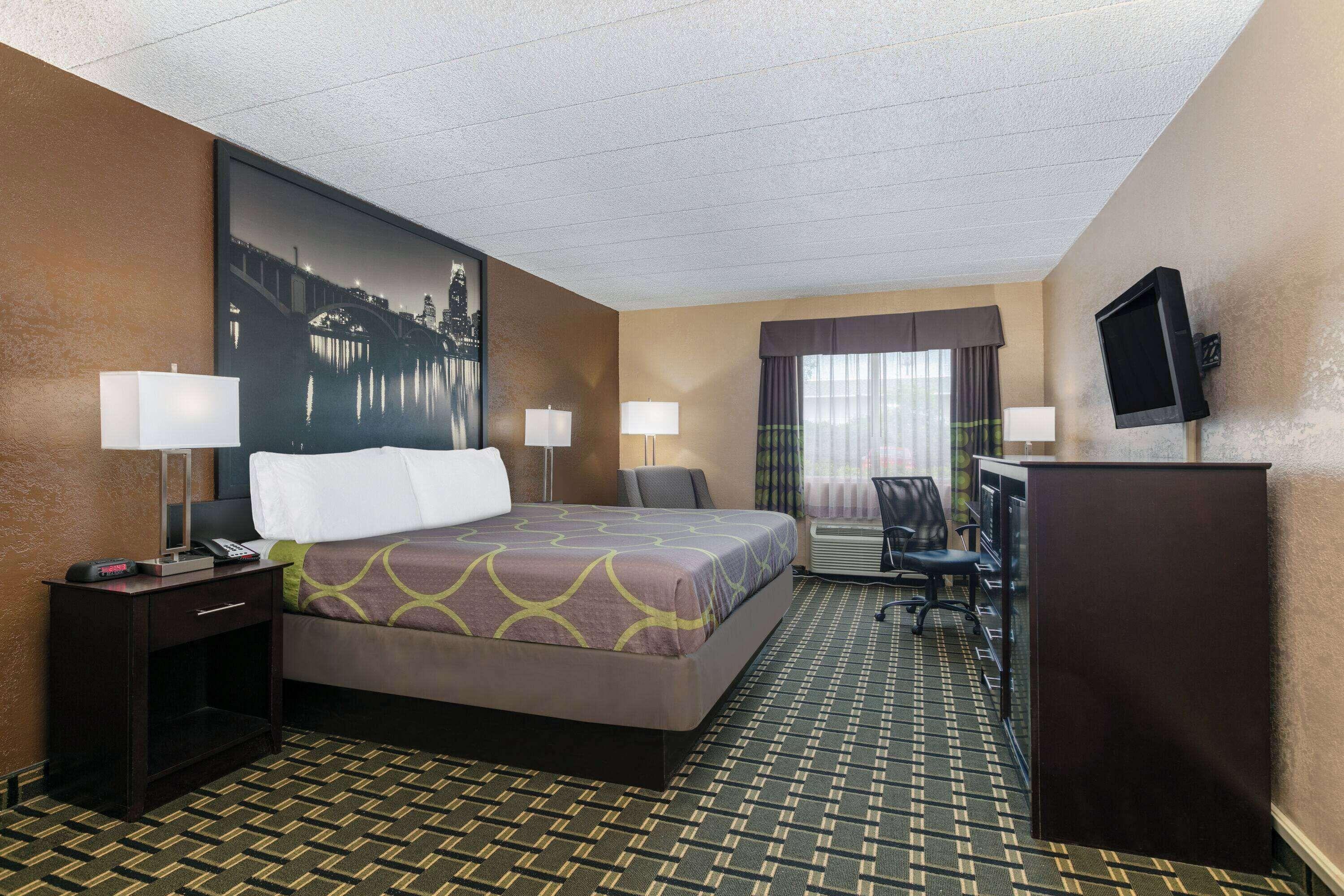 Standard King Room Smoking