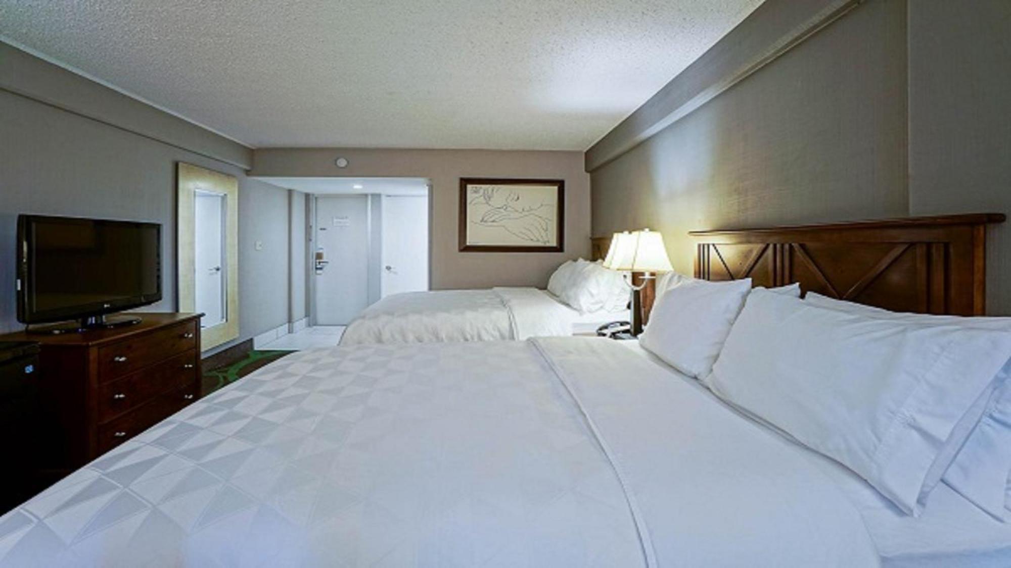 Double Suite Two Double Beds Non-Smoking