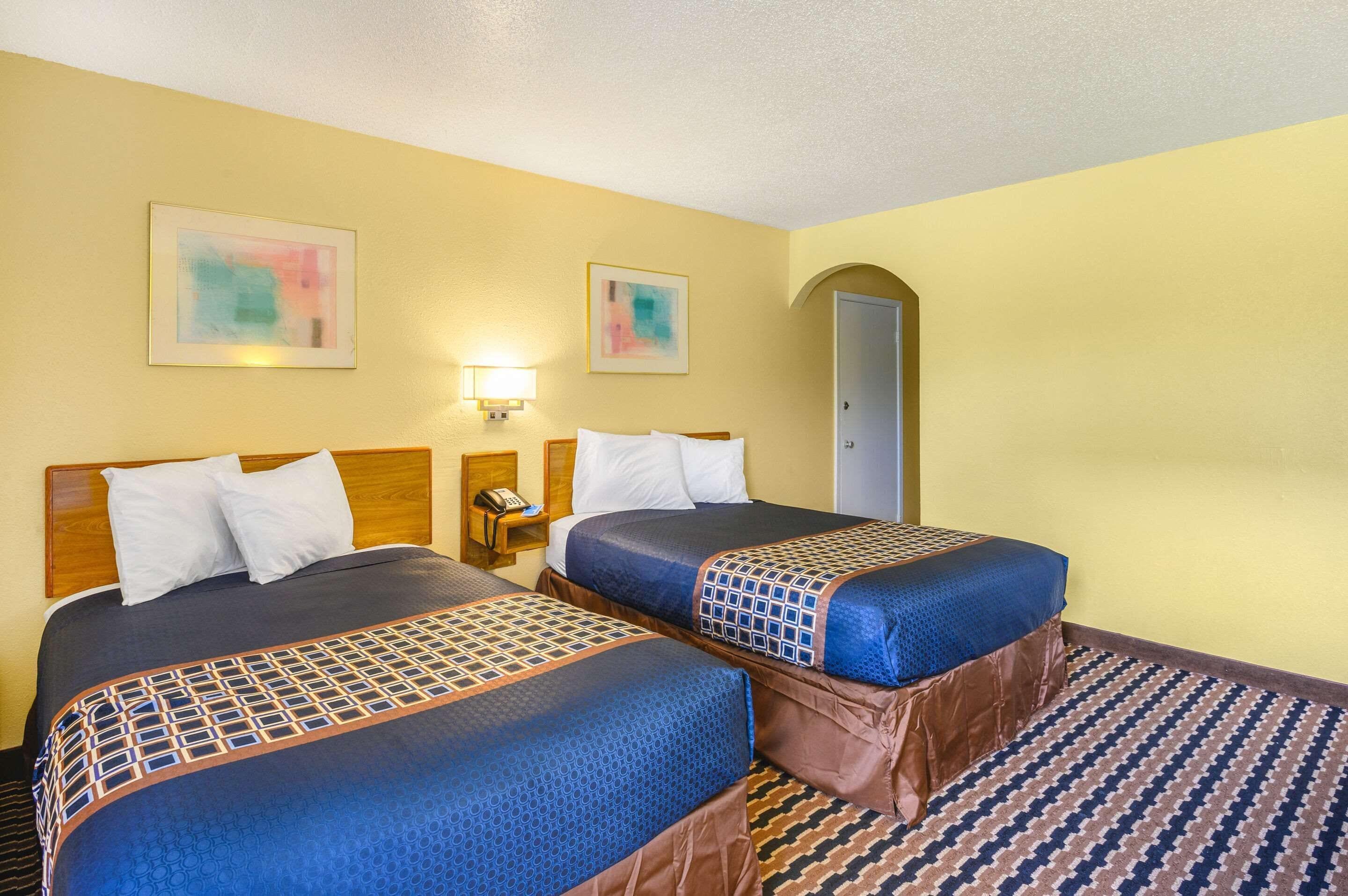 Double Room Two Double Beds Non-Smoking