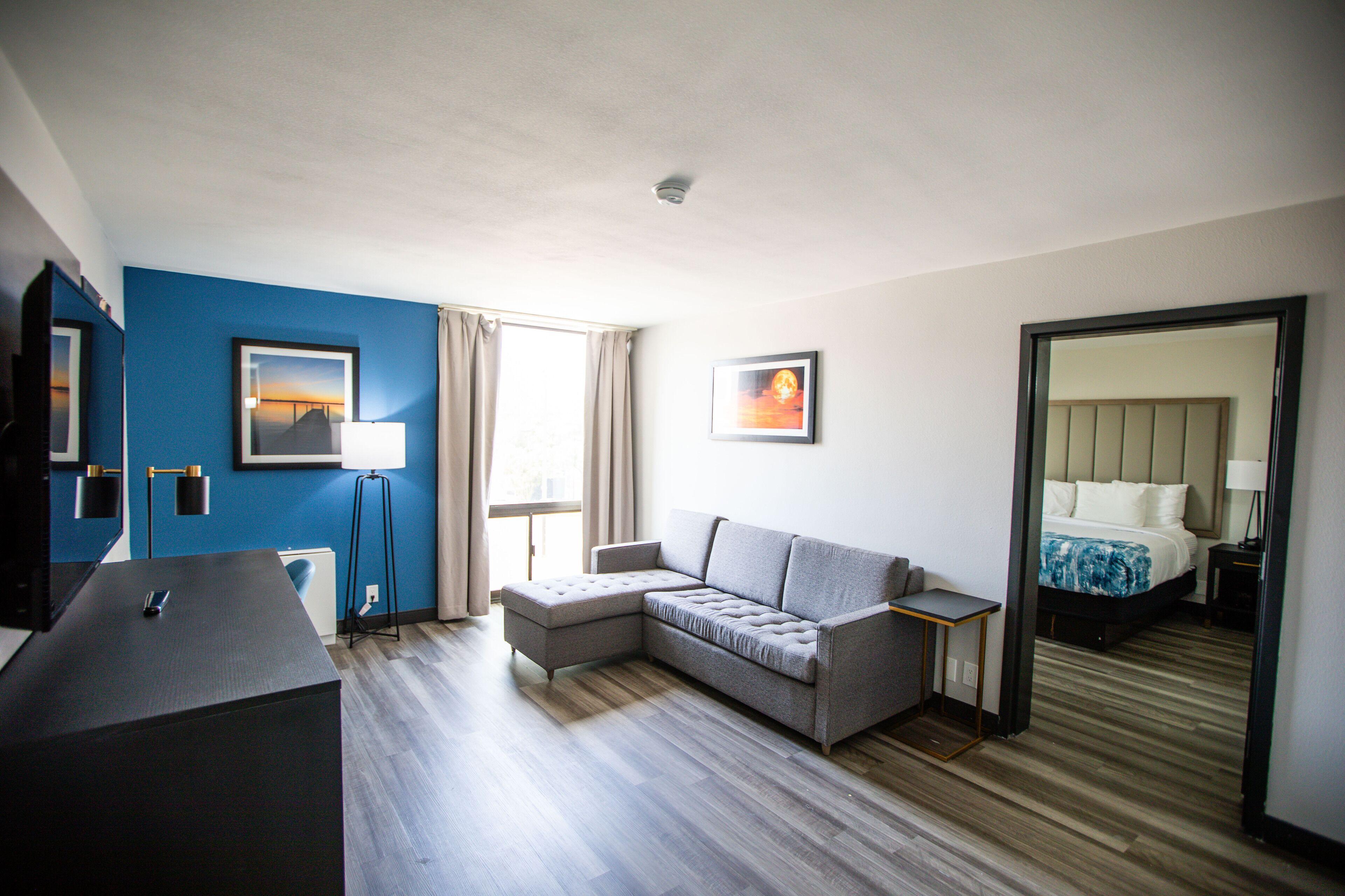 One-Bedroom King Suite Non-Smoking