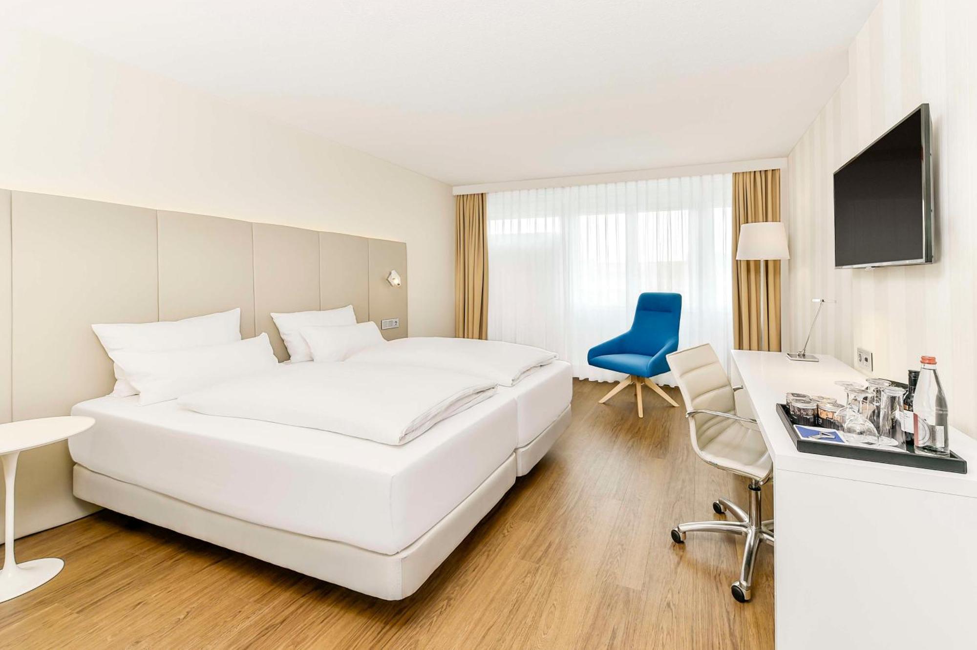 Superior Room with Extra Bed (2 Adults + 2 Children)