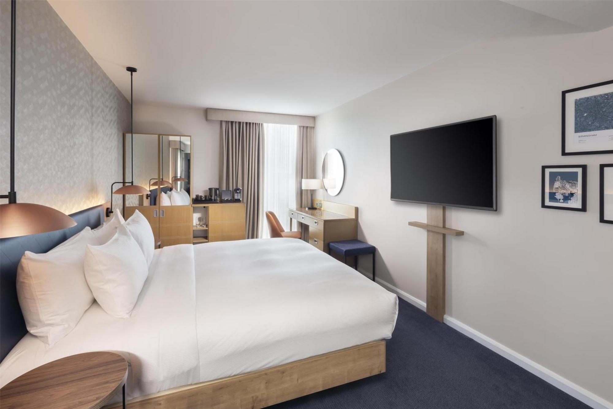 Deluxe King Room