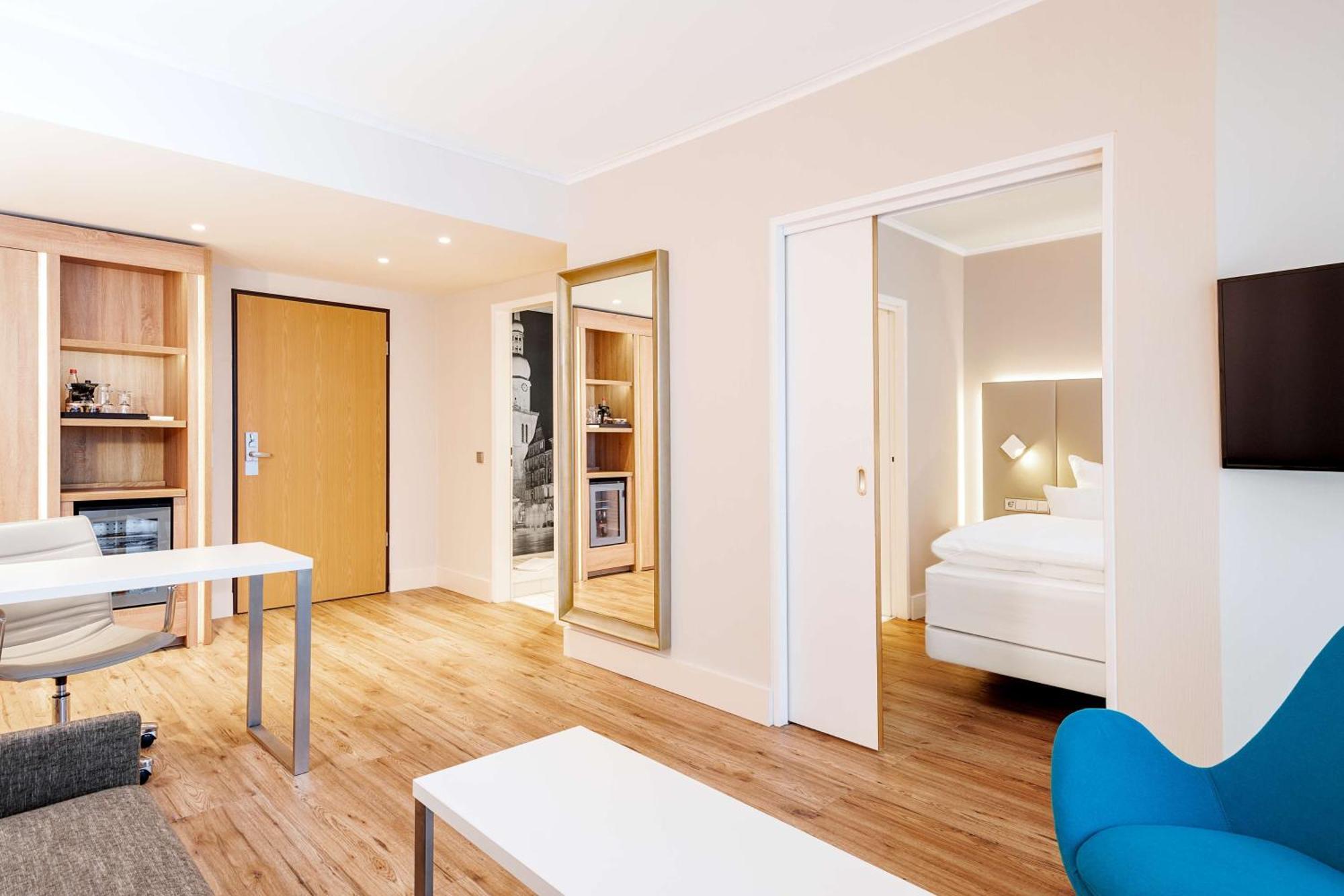 Junior Suite met Uitzicht op Binnenplaats