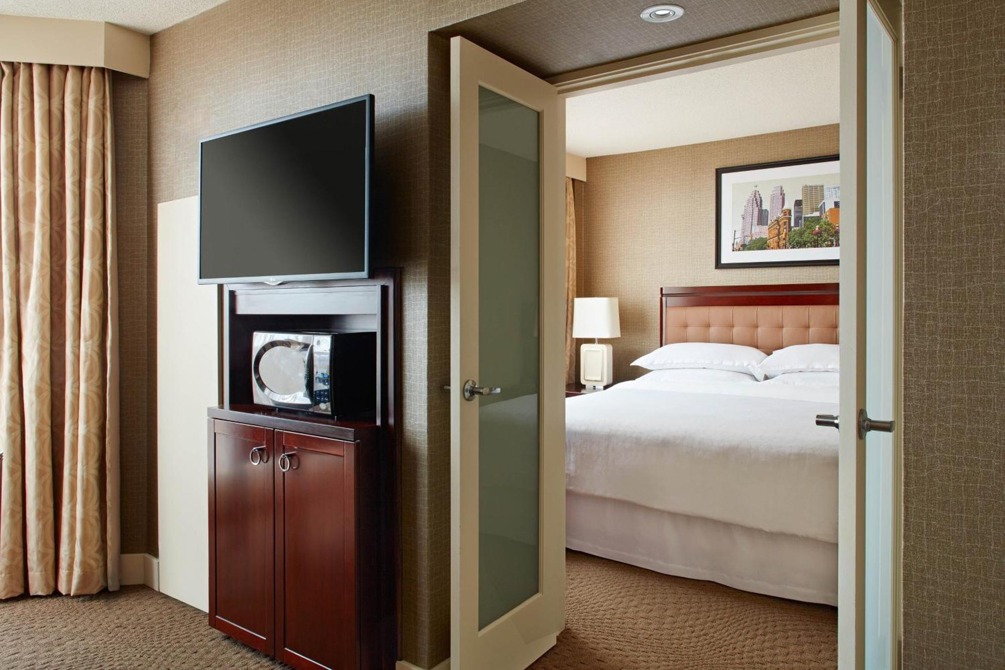 Premium 1 Bedroom Suite a 1 King Bed