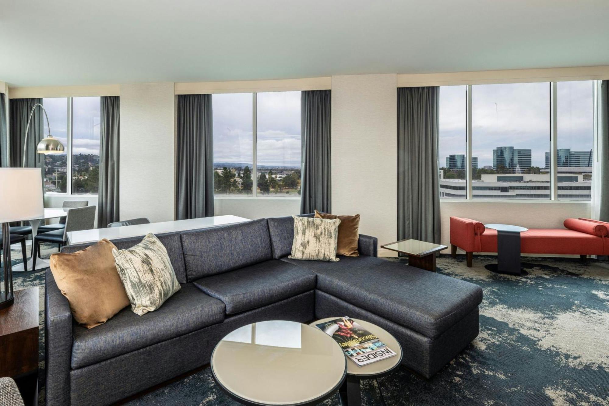 One-Bedroom King Suite Sofa Bed