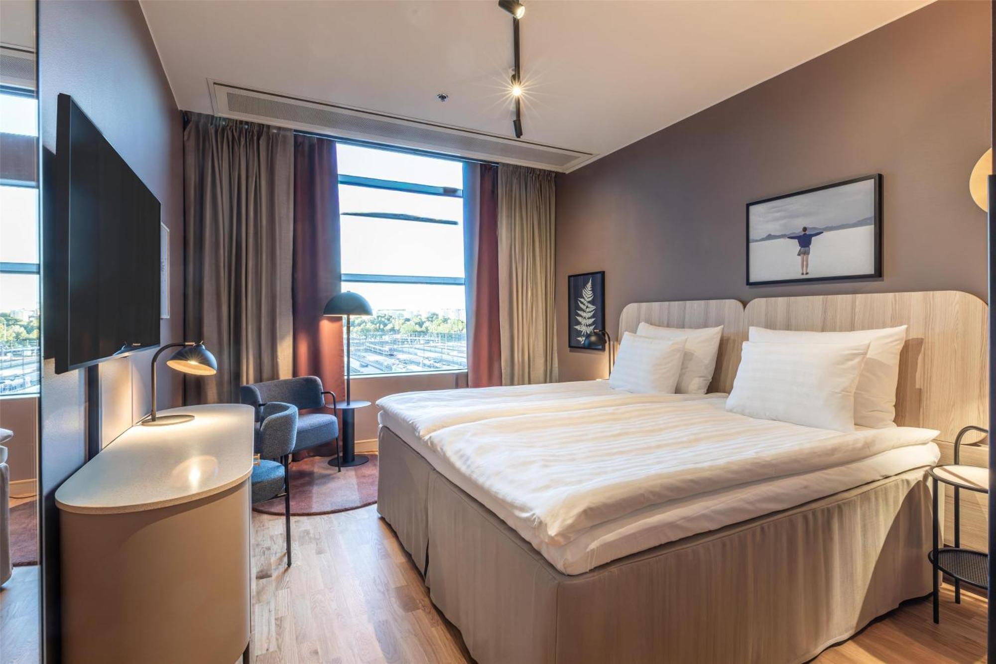 Standard King Room