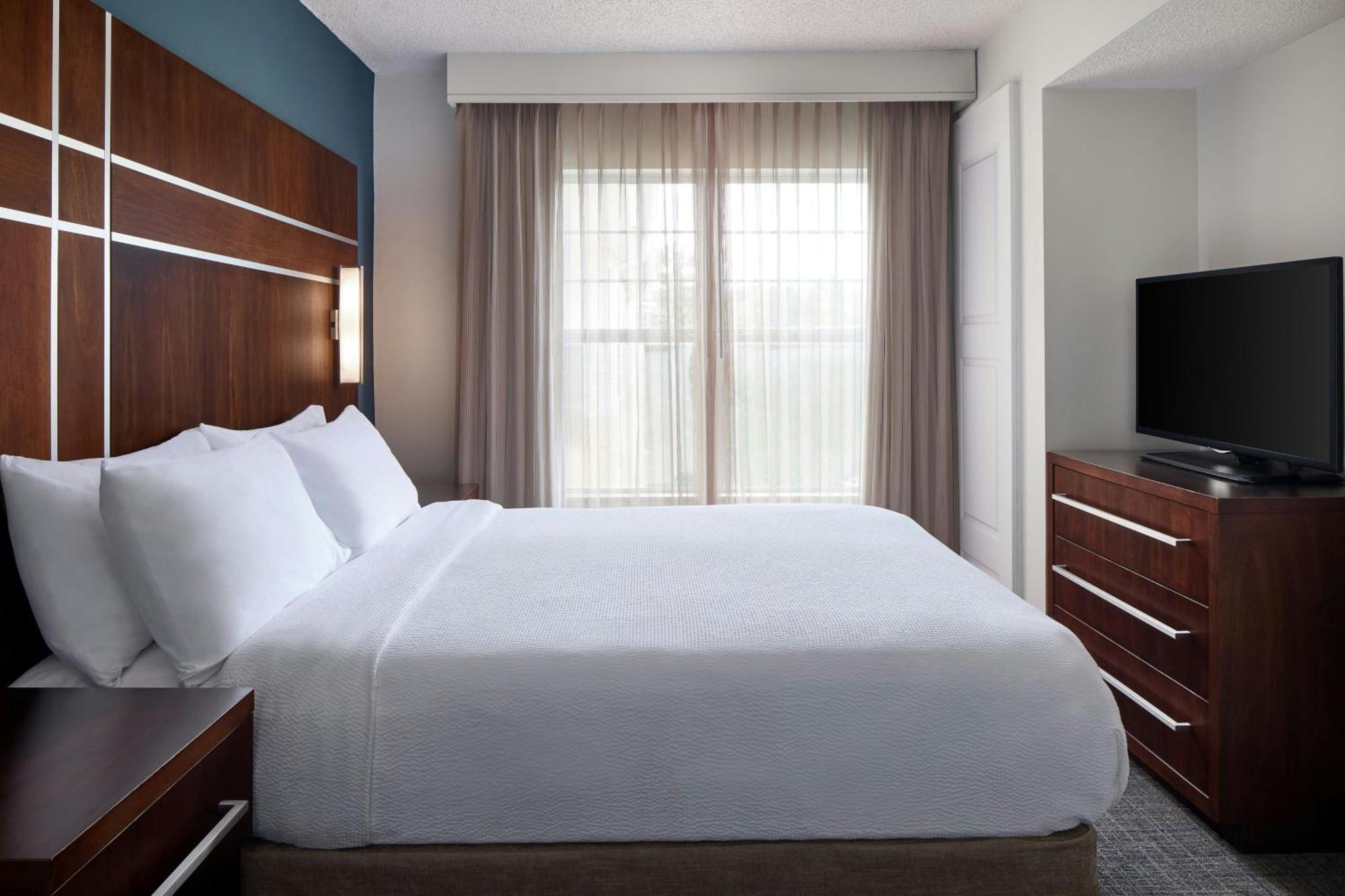 Executive King Suite,1706810208:JPEG