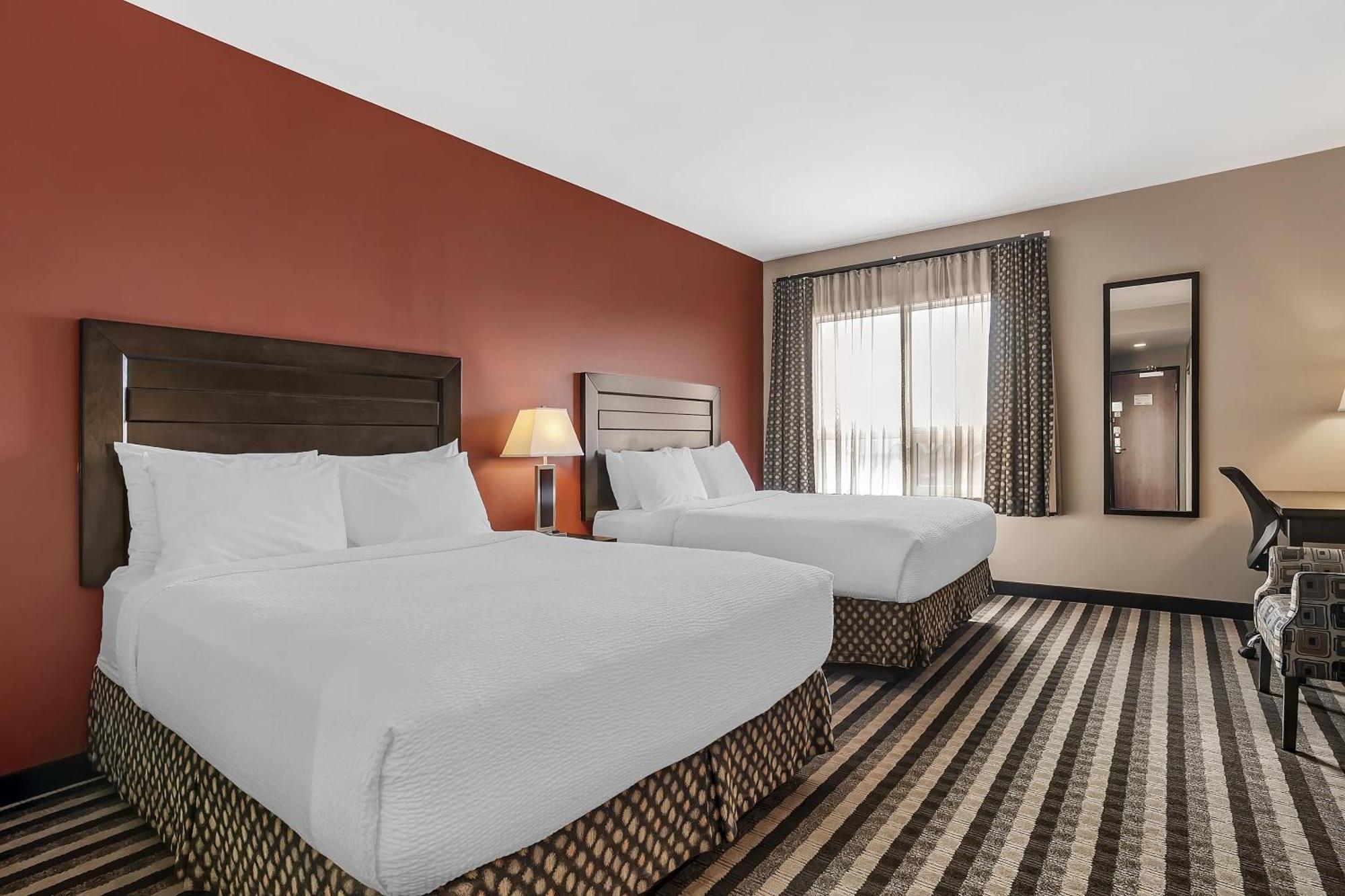 Queen Room Two Queen Beds Pet Friendly