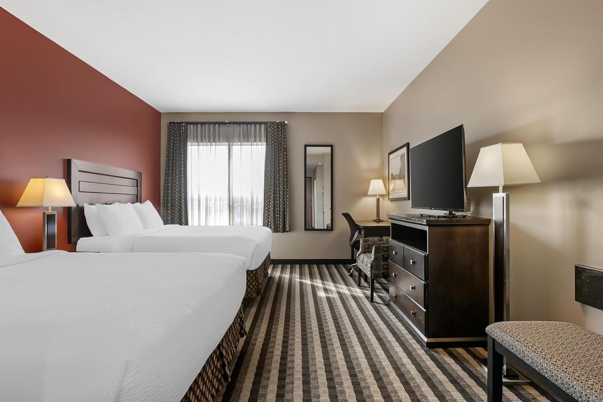 Queen Room Two Queen Beds Pet Friendly