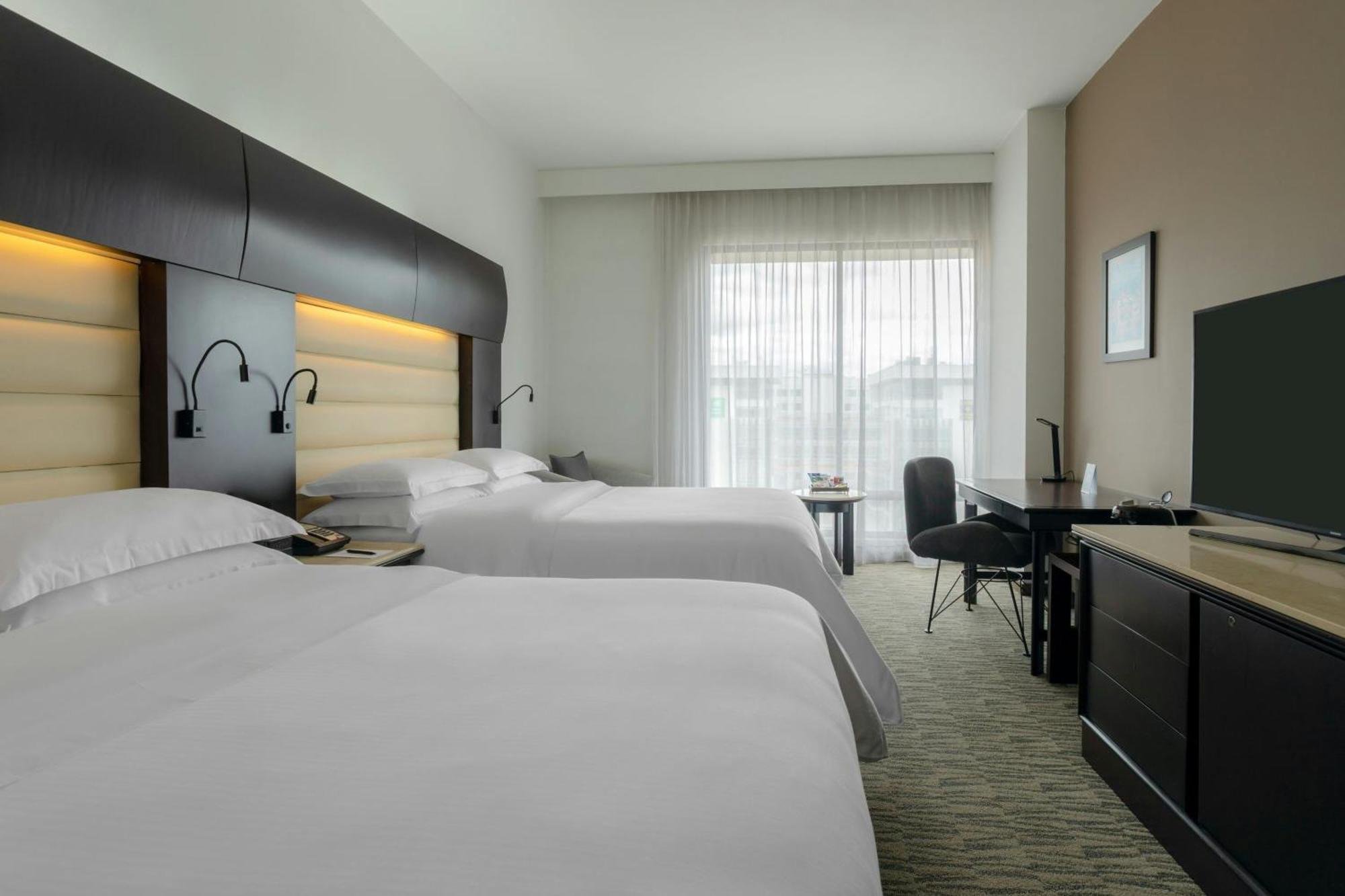 Double Room Two Double Beds High Floor or Club Access