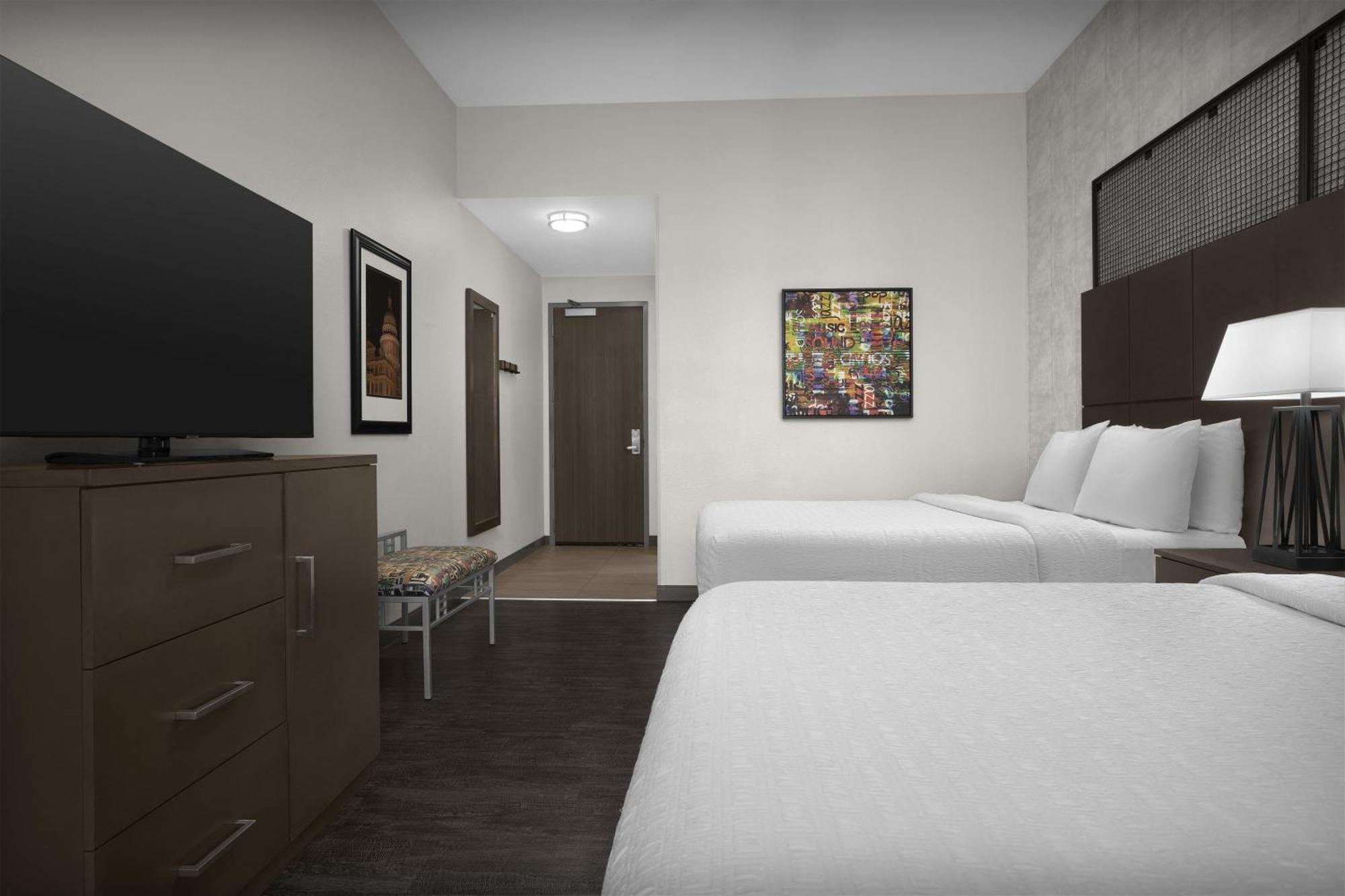 Room Two Queen Beds Non-Smoking