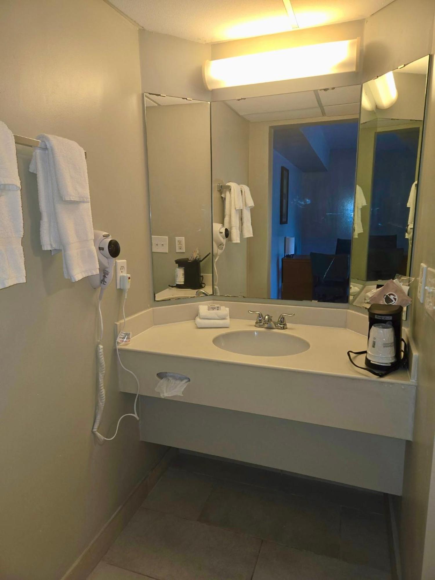 Standard King Room