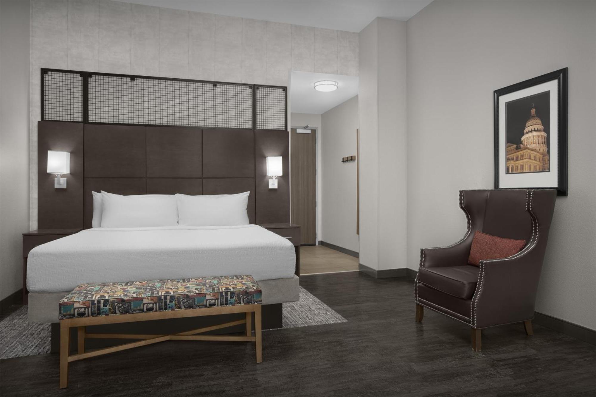 King Room Hearing Access or Non-Smoking