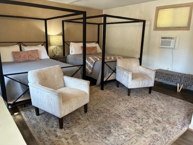Deluxe Double Room Two Queen Beds