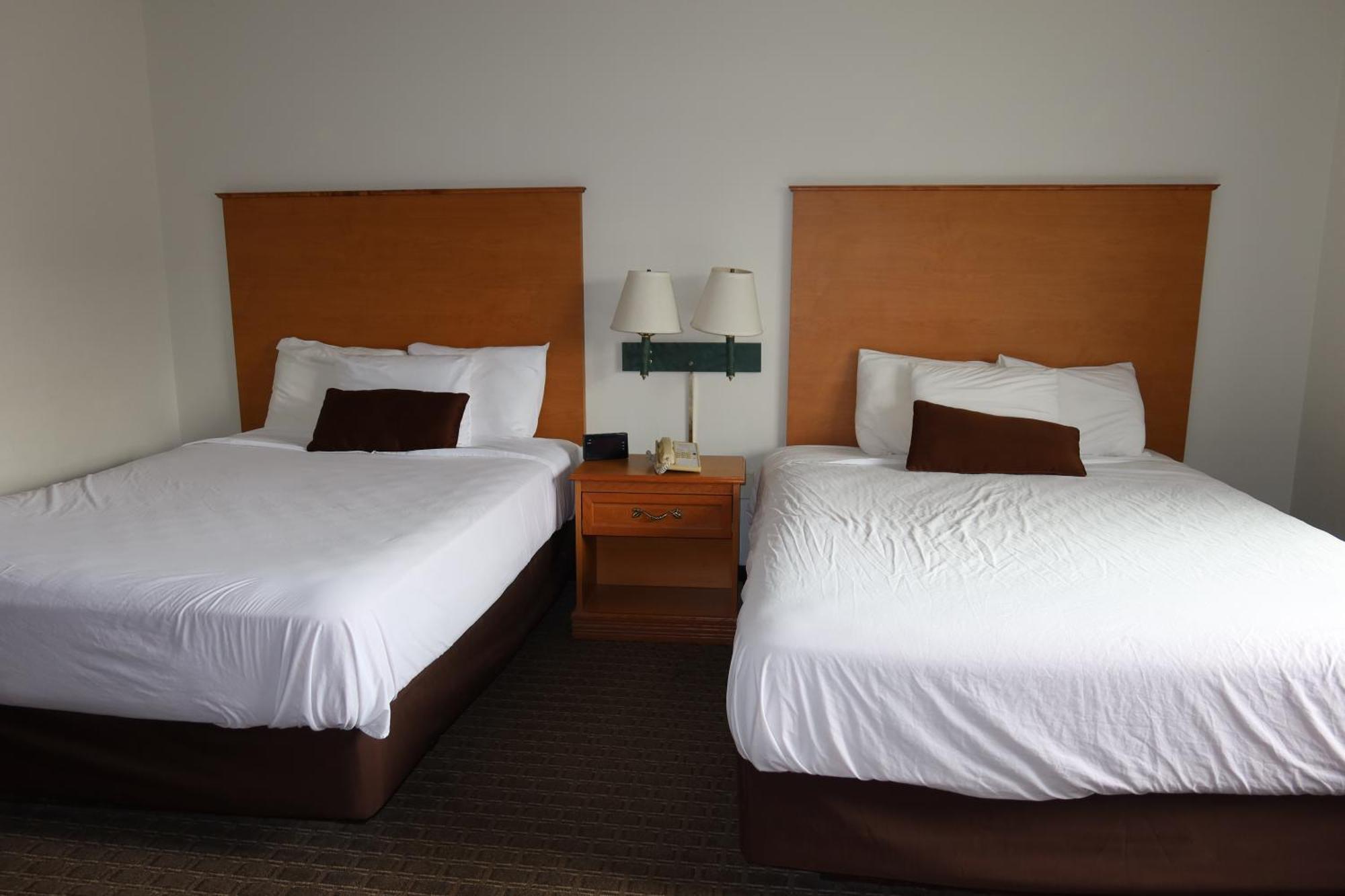 Queen Room with Two Queen Beds - Non-Smoking