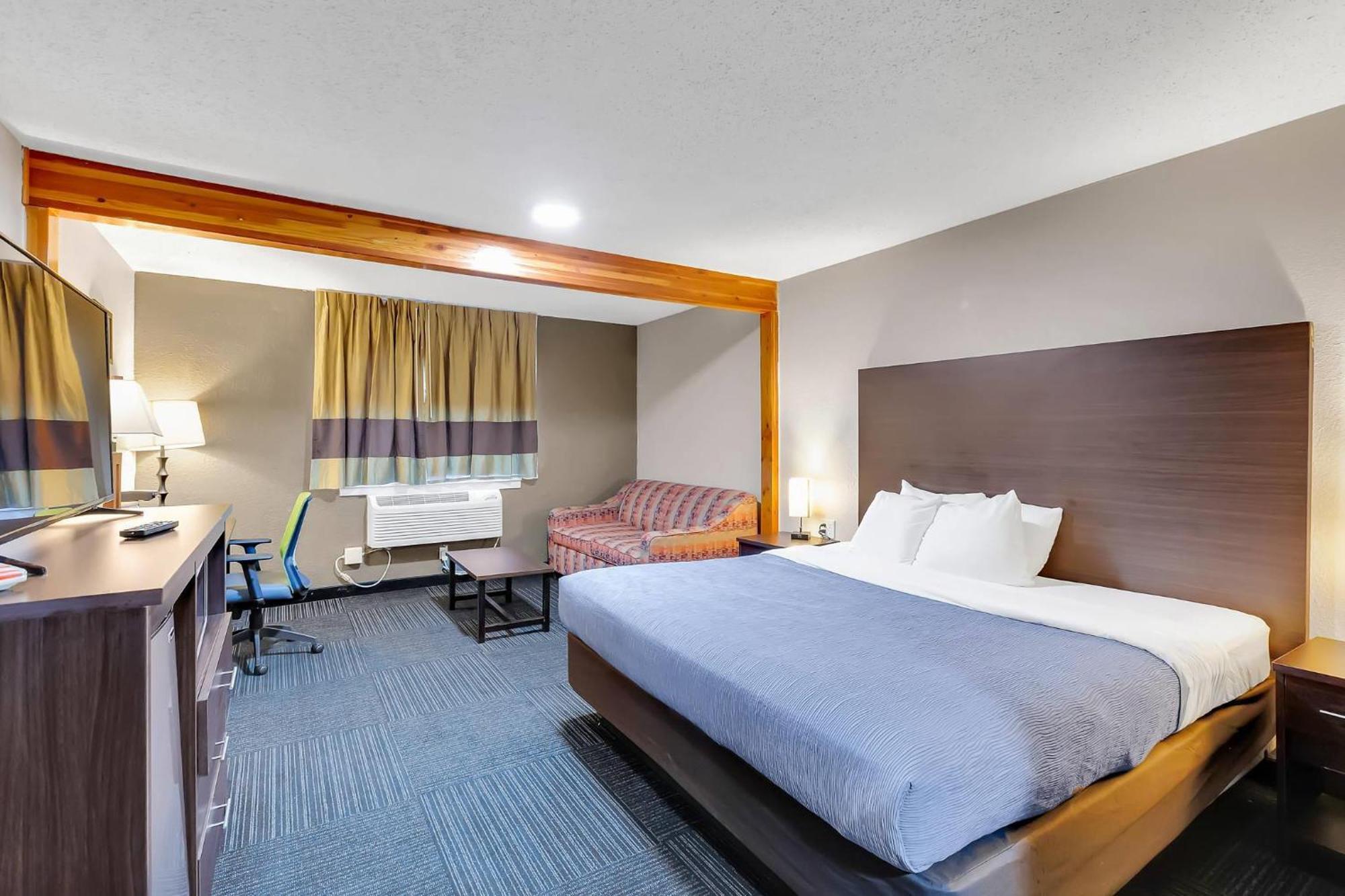 King Room with Sofa Bed - Smoking