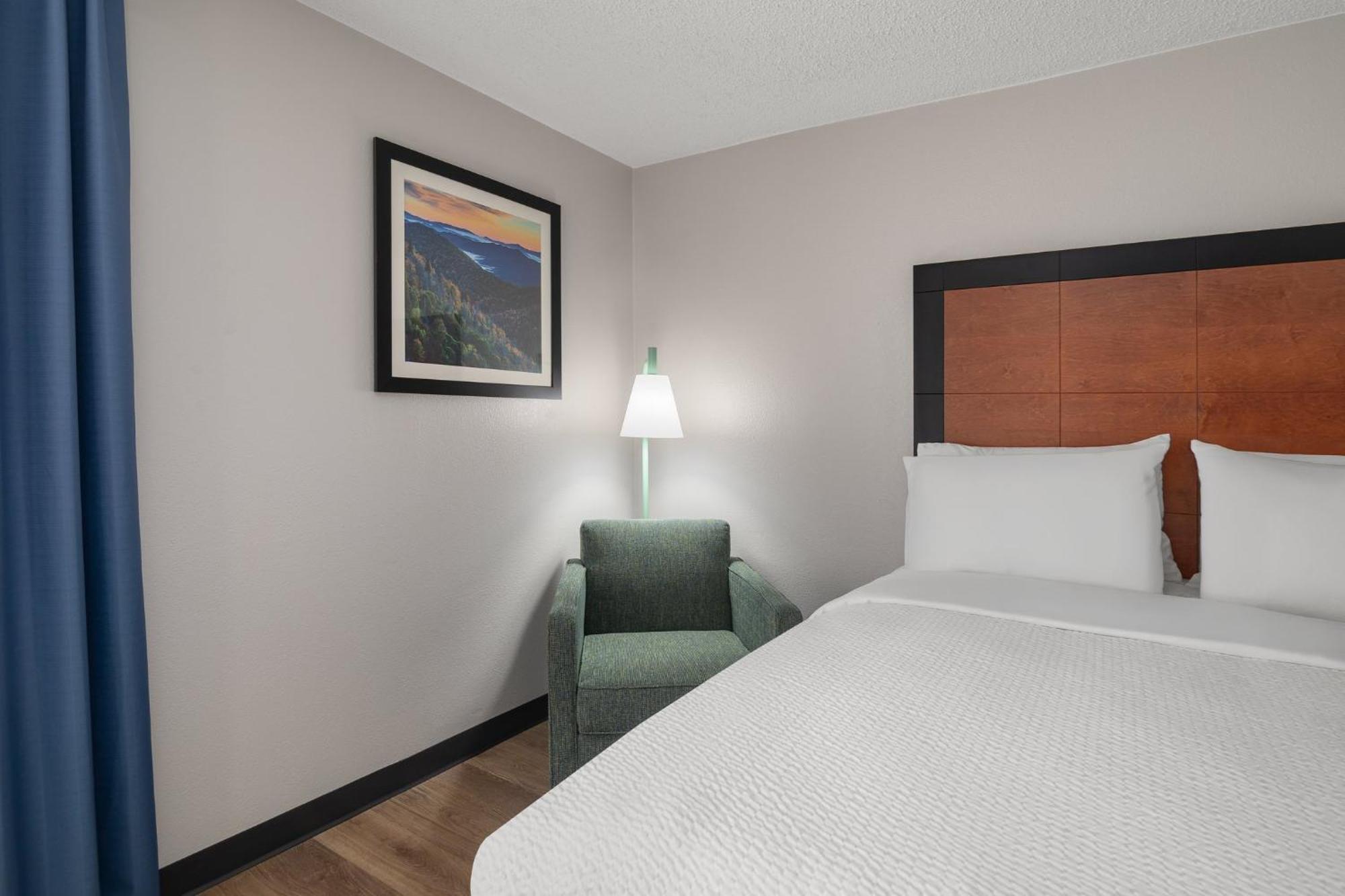 Standard Room Two Queen Beds