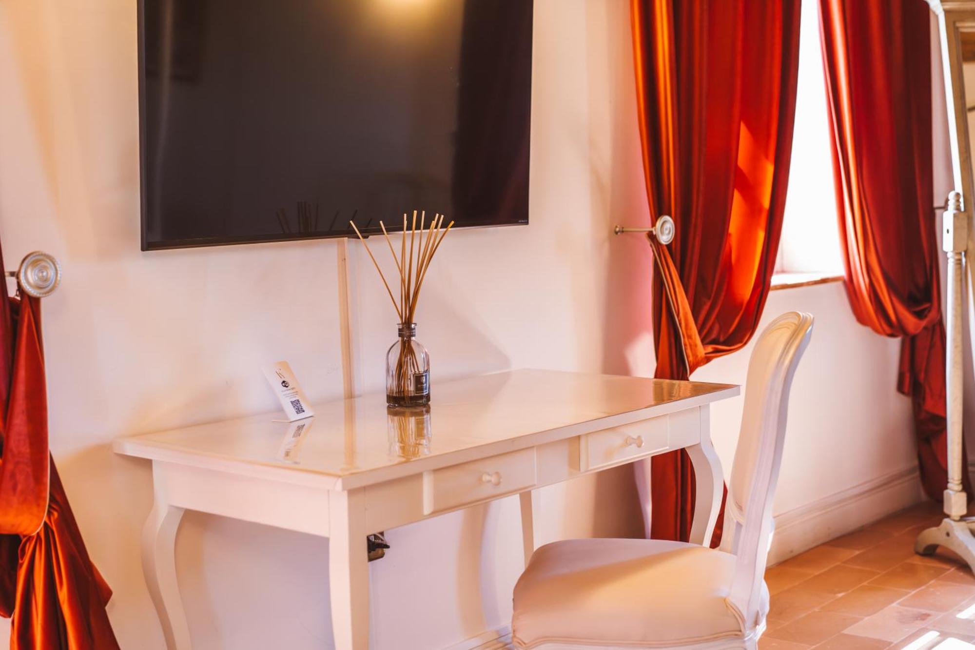 Deluxe Junior Suite