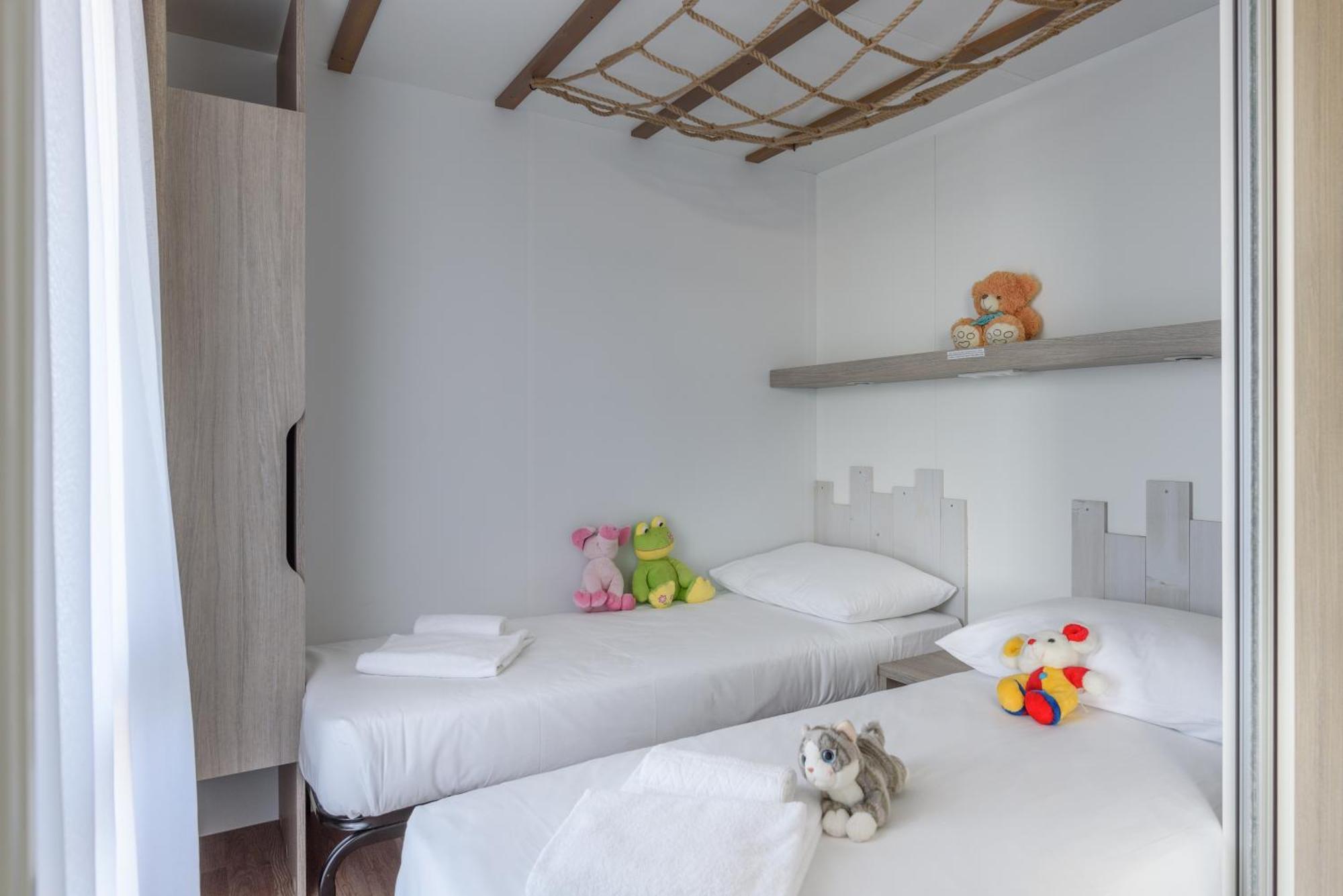 Casa Mobile Familiare Superior con 3 Camere da Letto