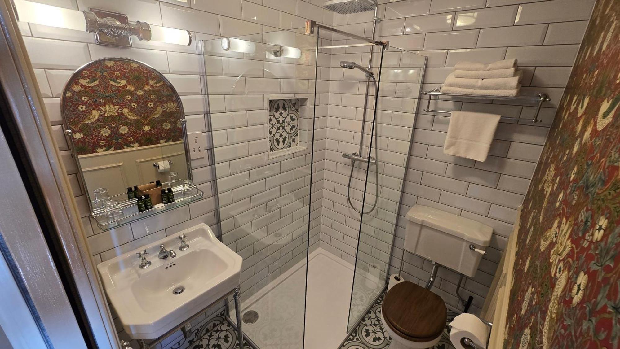 Deluxe Double Room Sea View Not Pet Friendly